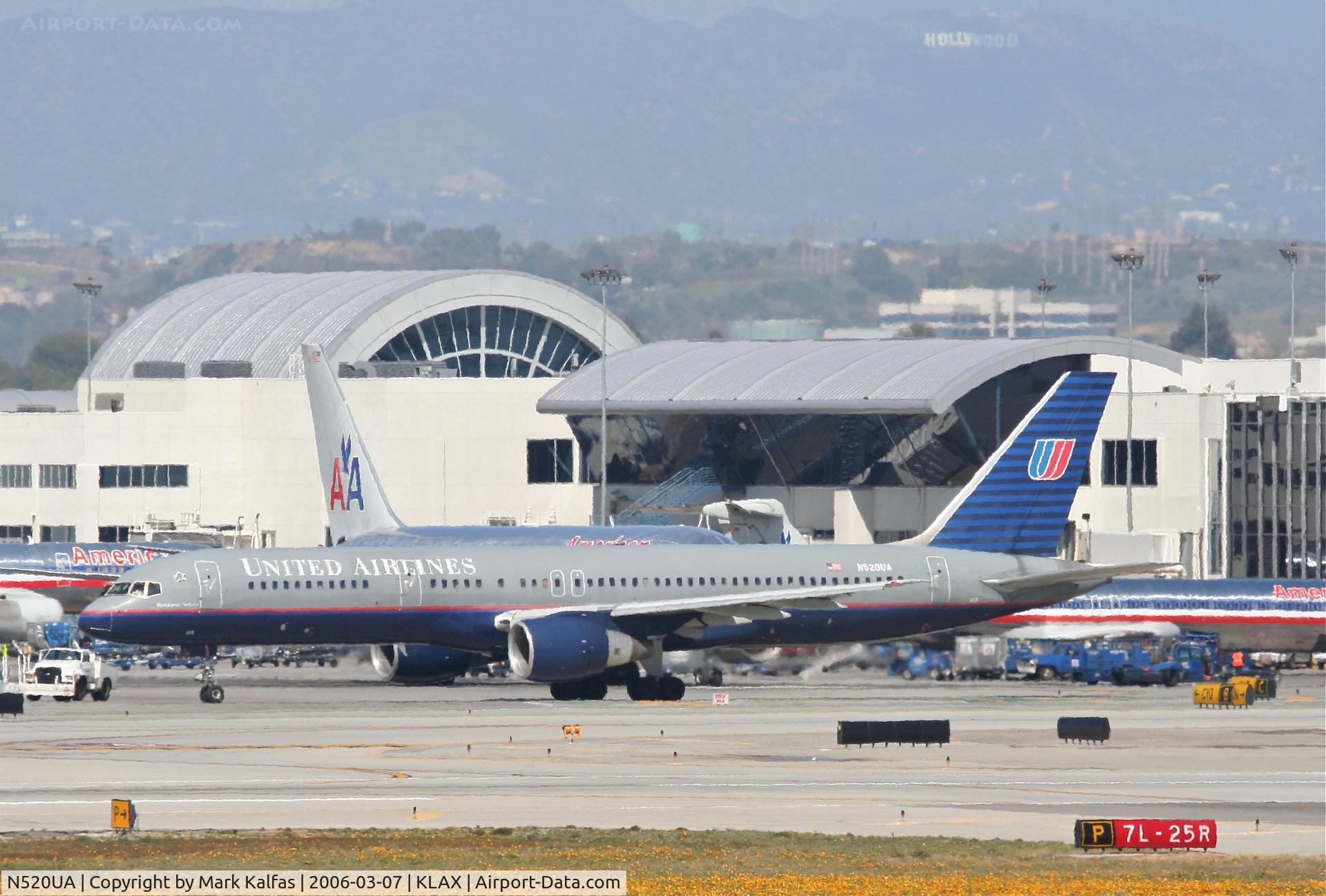 N520UA, 1990 Boeing 757-222 C/N 24890, United Airlines Boeing 757-222, N520UA, taxiway Charlie KLAX.