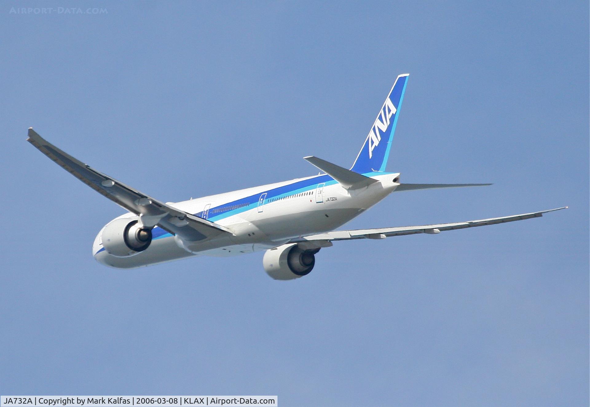 JA732A, 2005 Boeing 777-381/ER C/N 27038, ANA Boeing 777-381 (ER), 25R departure KLAX.
