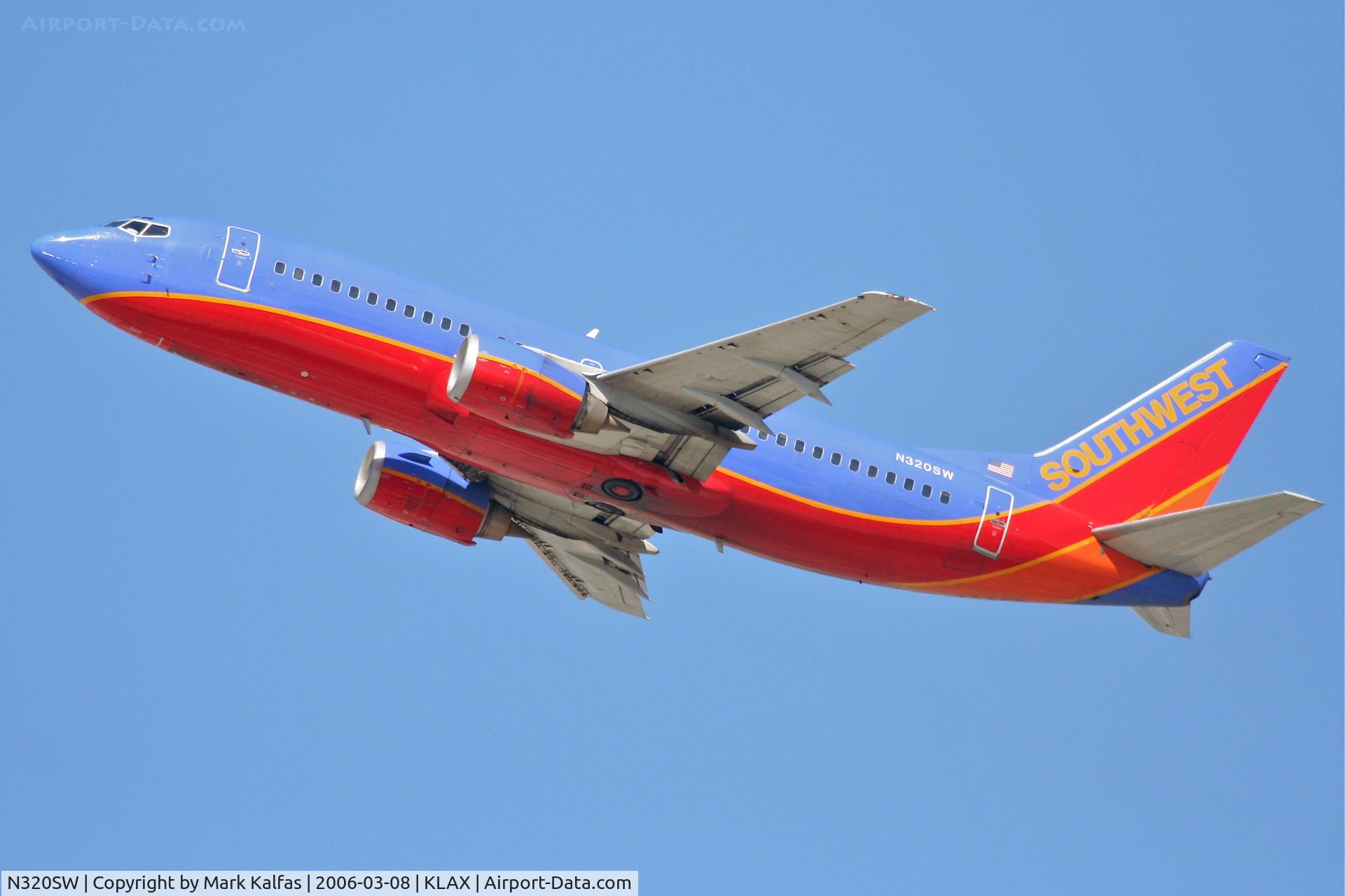 N320SW, 1987 Boeing 737-3H4 C/N 23341, Southwest Boeing 737-3H4, 25R departure KLAX.
