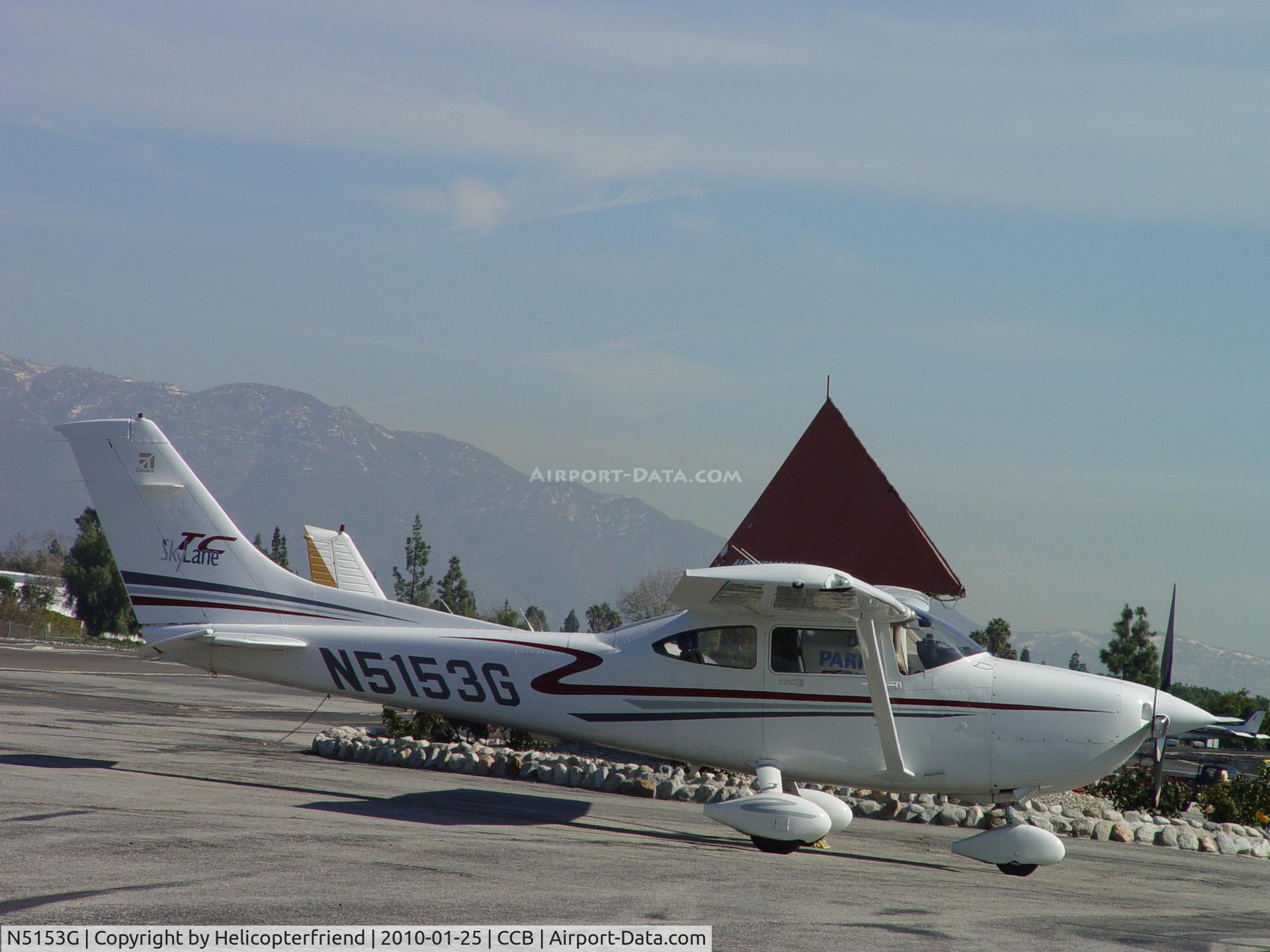 N5153G, 2002 Cessna T182T Turbo Skylane C/N T18208114, Parked by Maniac Mike's
