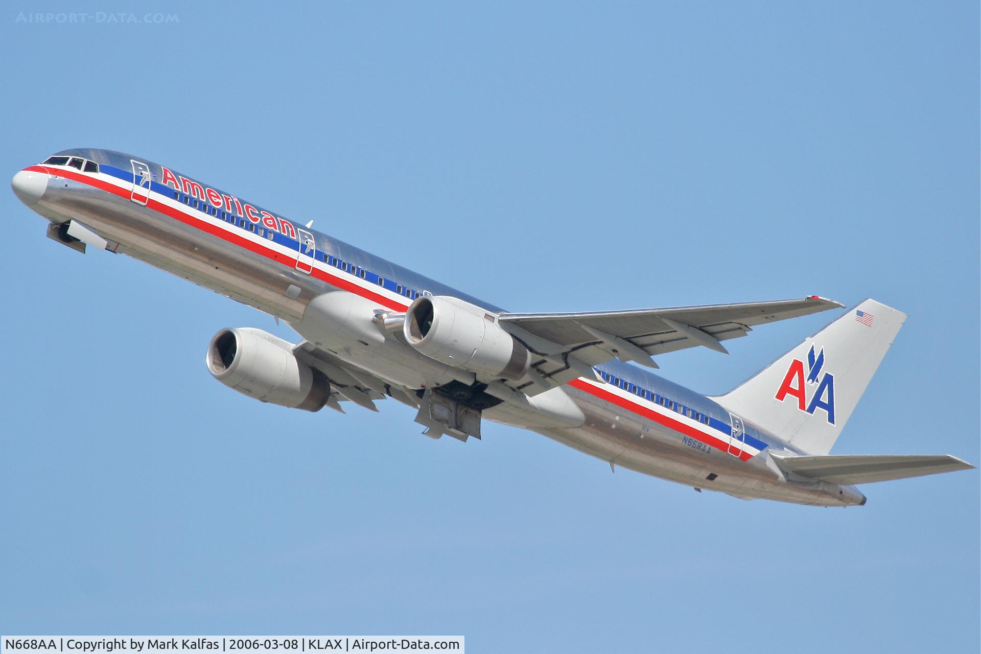 N668AA, 1992 Boeing 757-223 C/N 25333, American Airlines Boeing 757-223, 25R departure KLAX.