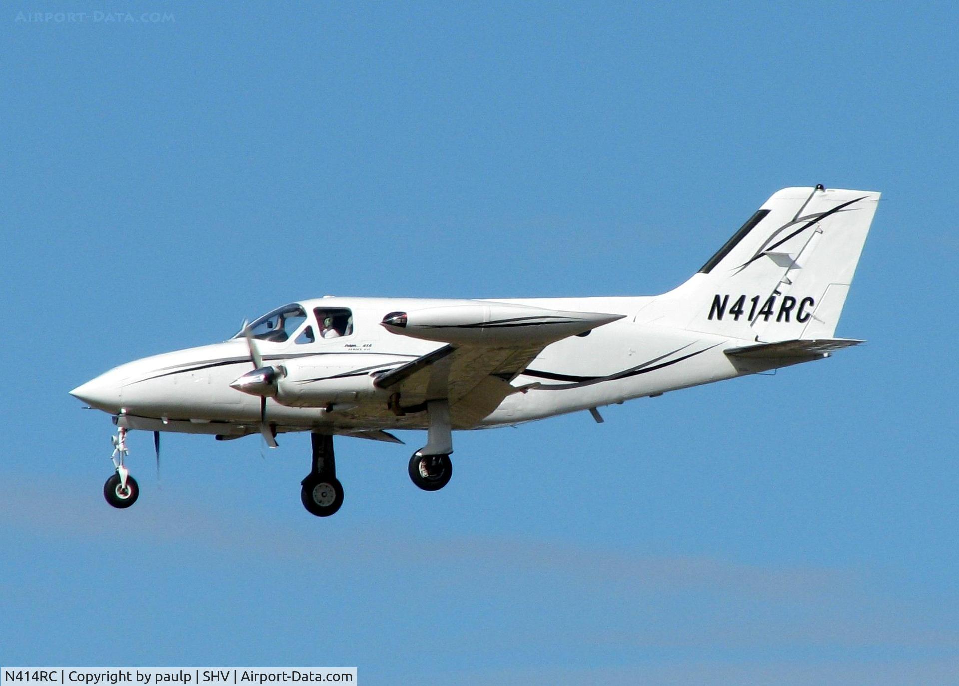 N414RC, 1977 Cessna 414 Chancellor C/N 414-0954, Landing on 23 at Shreveport Regional.