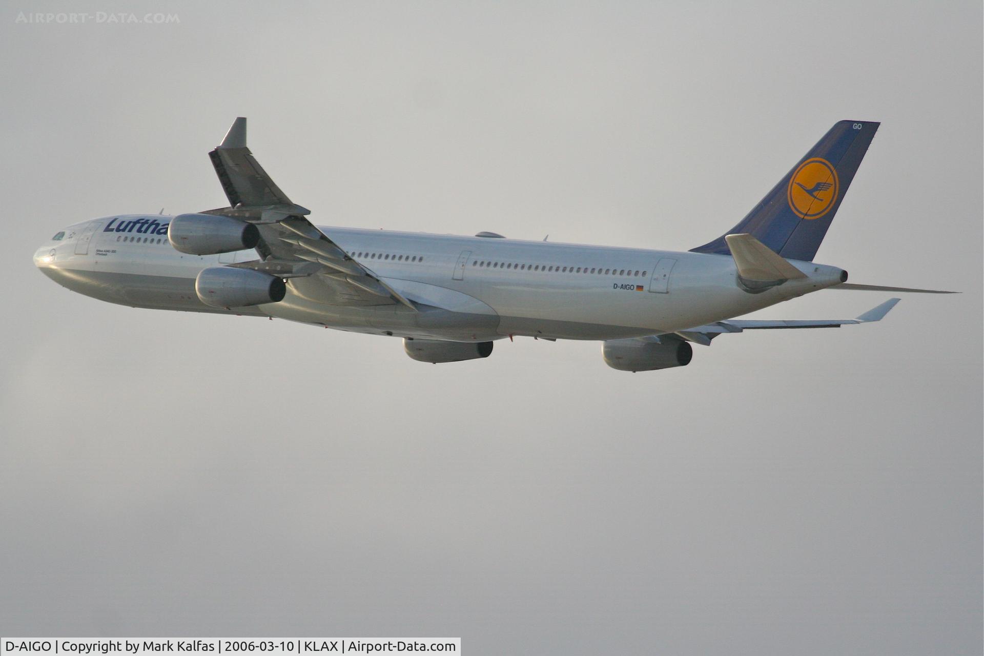 D-AIGO, 1998 Airbus A340-313X C/N 233, Lufthansa Airbus A340-313, 25R departure KLAX.
