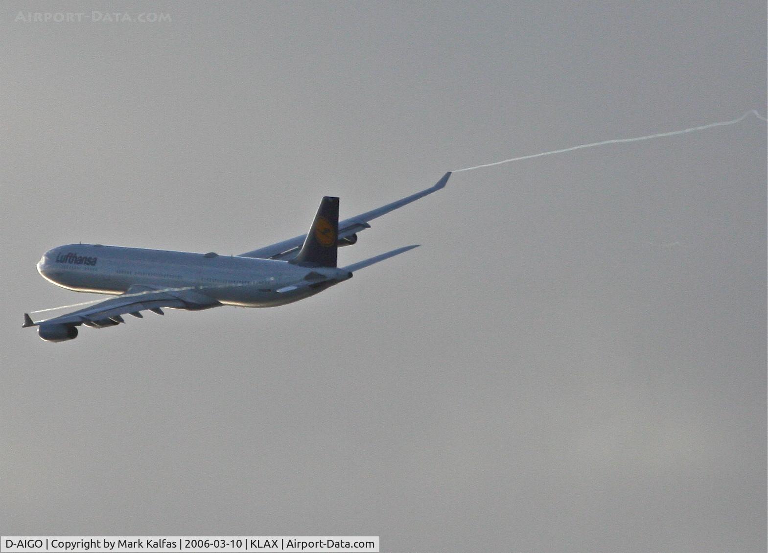 D-AIGO, 1998 Airbus A340-313X C/N 233, Lufthansa Airbus A340-313, 25R departure KLAX.