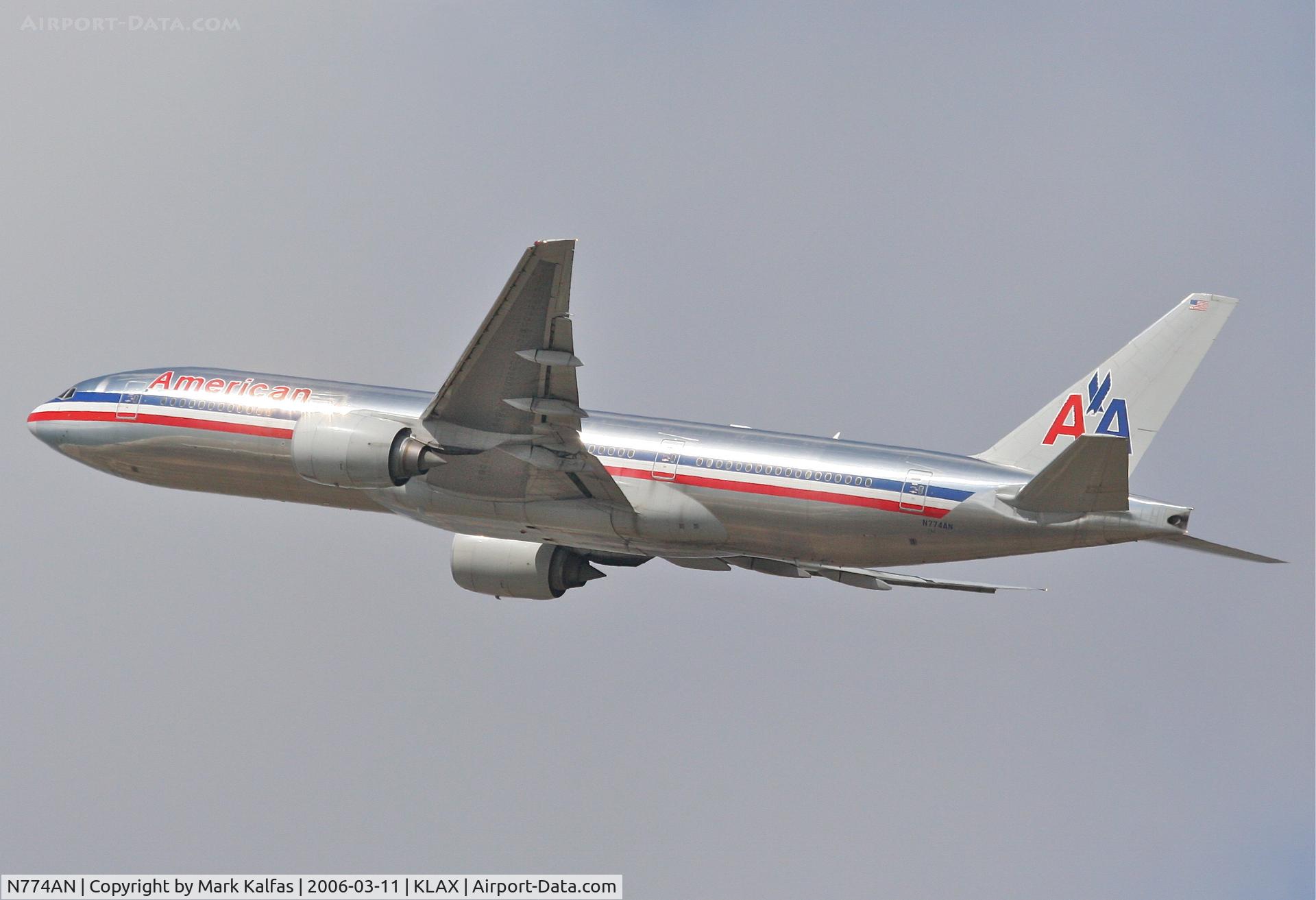 N774AN, 1999 Boeing 777-223 C/N 29581, American Airlines Boeing 777-223, 25R departure KLAX.