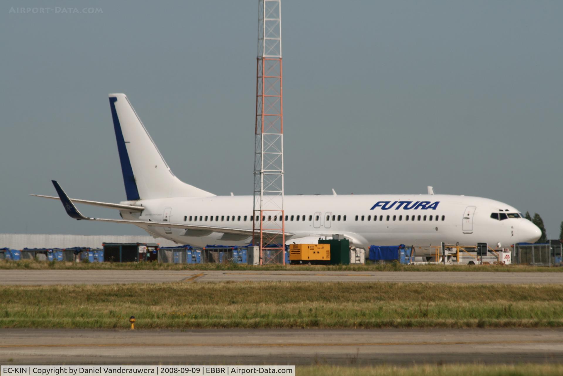 EC-KIN, 2000 Boeing 737-86N C/N 28628/573, Parked on apron