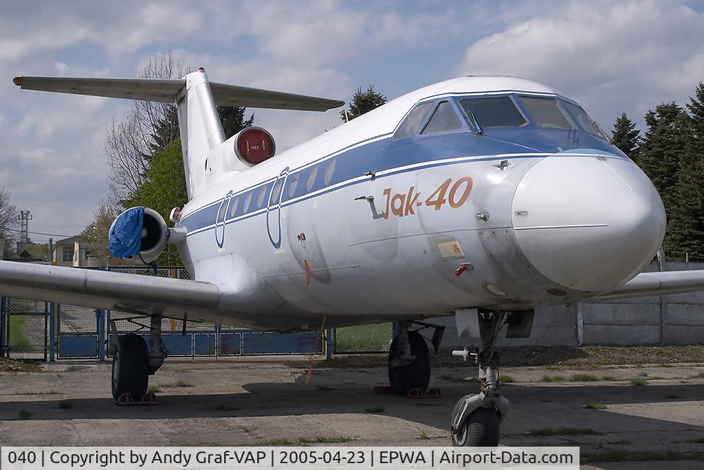 040, Yakovlev Yak-40 C/N 9541643, Polish Air Force Y40