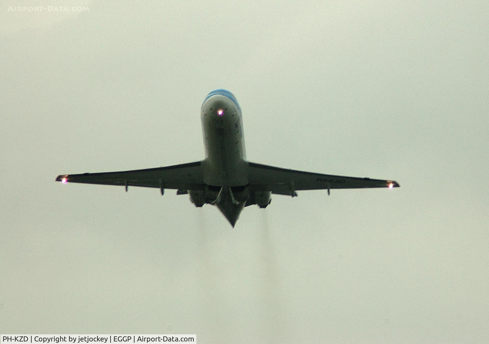 PH-KZD, 1997 Fokker 70 (F-28-0070) C/N 11582, Climbing Out