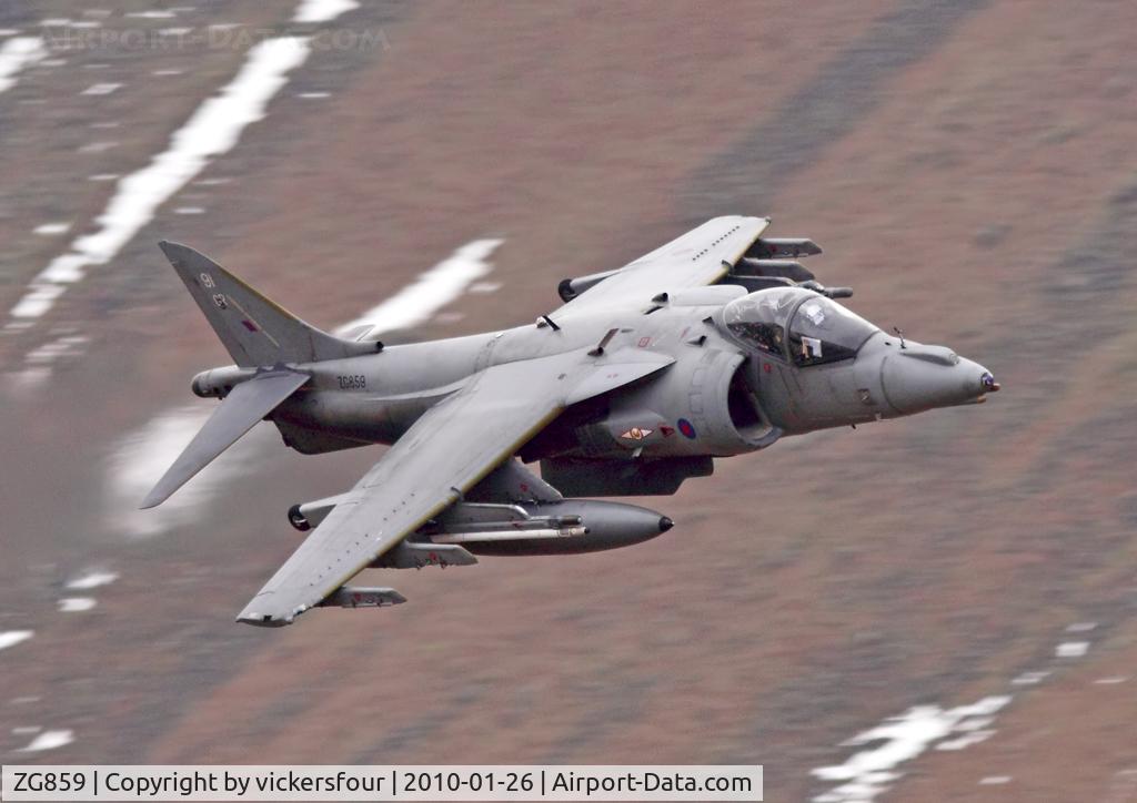 ZG859, British Aerospace Harrier GR.7 C/N P91, Royal Air Force Harrier GR9 (c/n P91). Operated by 1 Squadron, coded '91'. Dunmail Raise, Cumbria.
