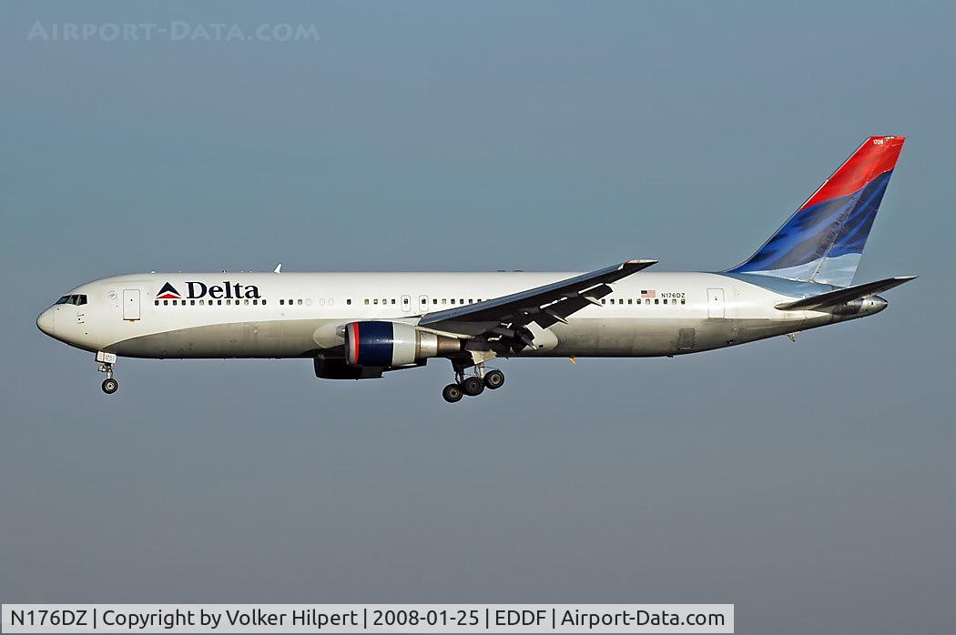 N176DZ, 1999 Boeing 767-332 C/N 29697, Delta Airlines