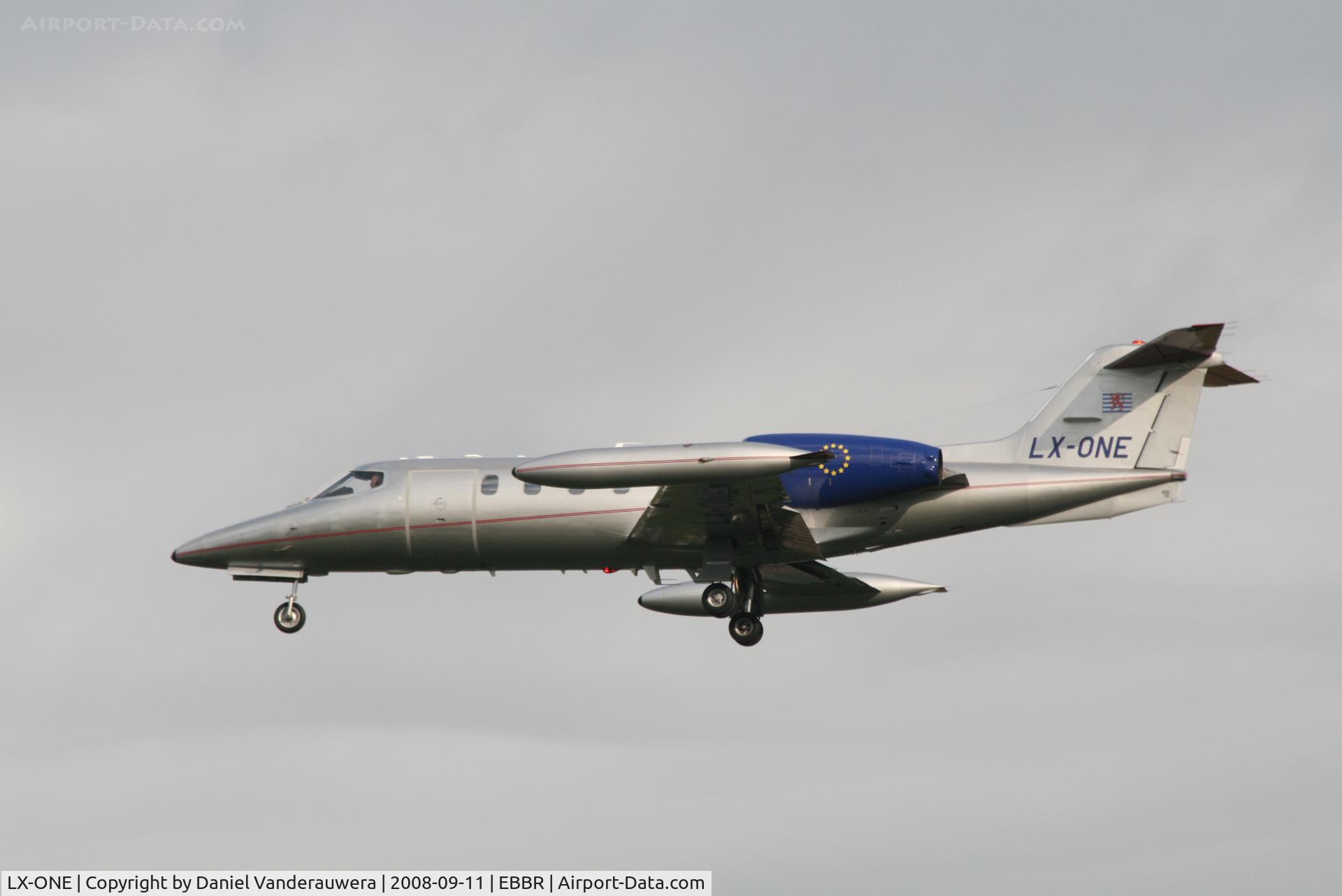 LX-ONE, 1981 Gates Learjet 35A C/N 35-417, Descending to rwy 25L