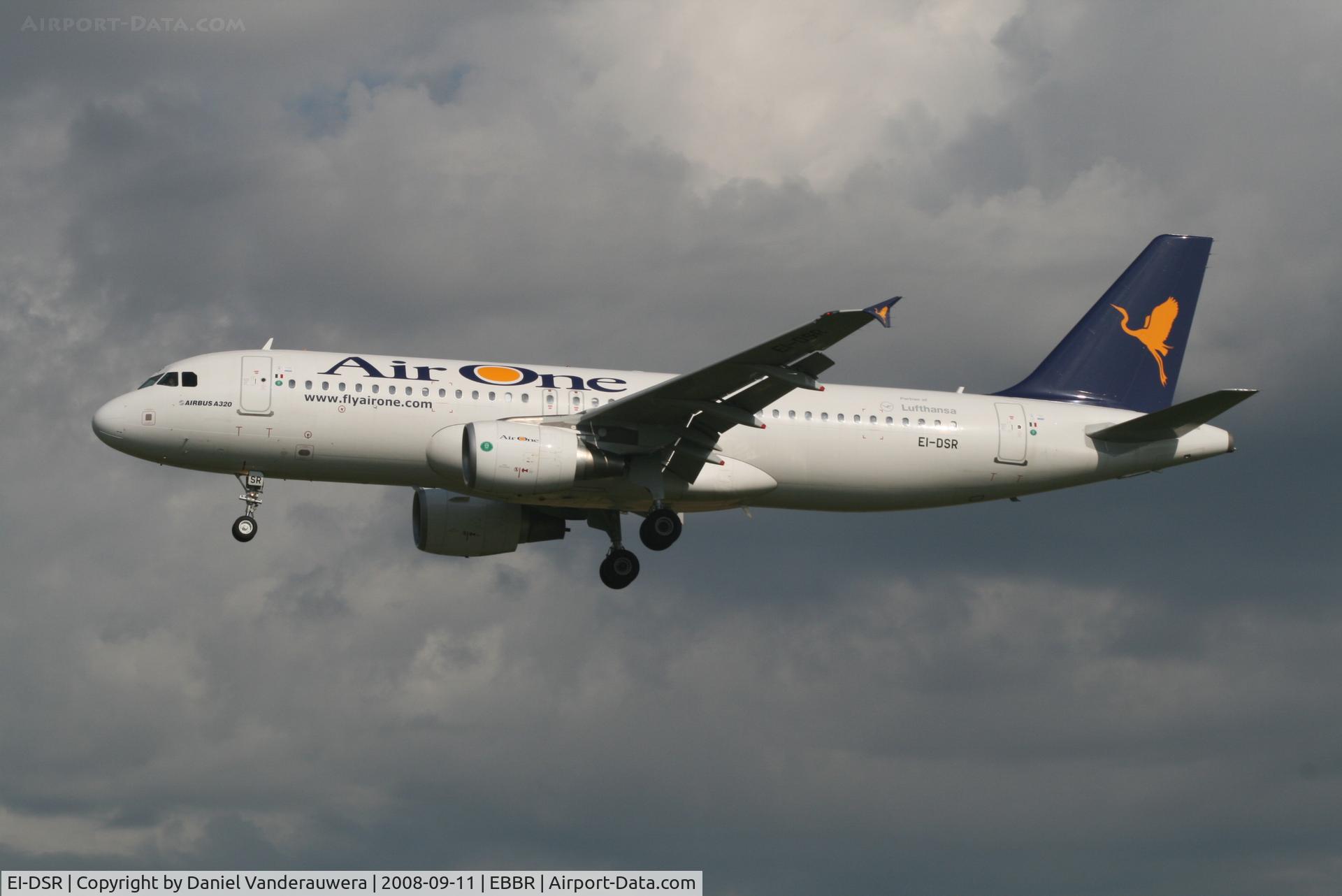 EI-DSR, 2008 Airbus A320-216 C/N 3502, Flight AP4220 is descending to RWY 25L