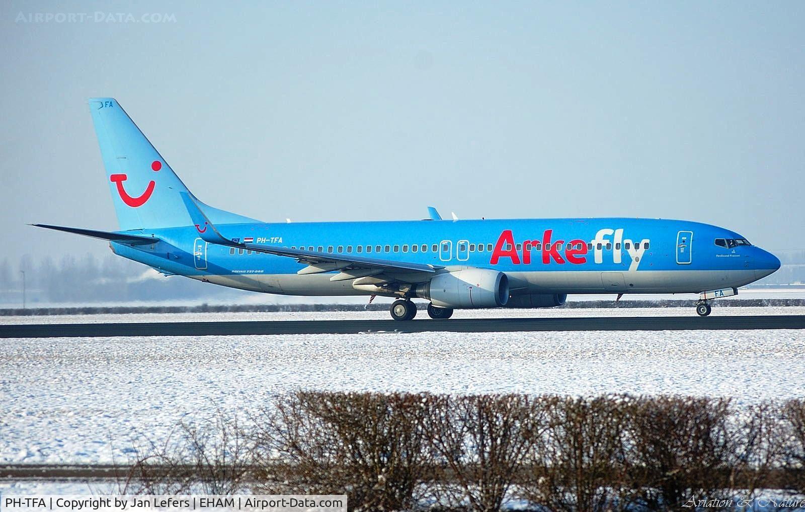 PH-TFA, 2007 Boeing 737-8K5 C/N 35100, ArkeFly Boeing on the Polderbaan