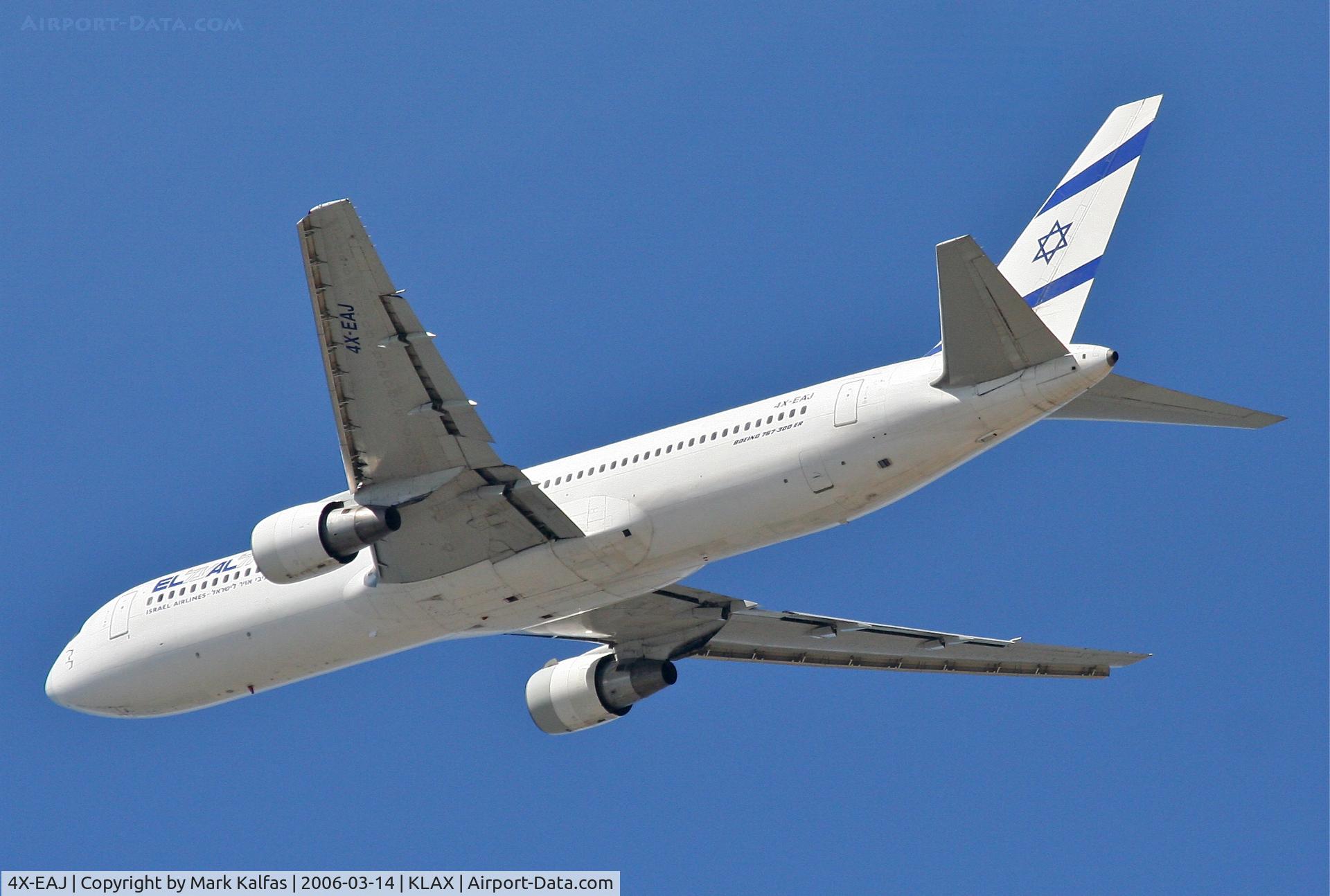 4X-EAJ, 1991 Boeing 767-330/ER C/N 25208/381, ELAL Boeing 767-330(ER), 25R departure KLAX.