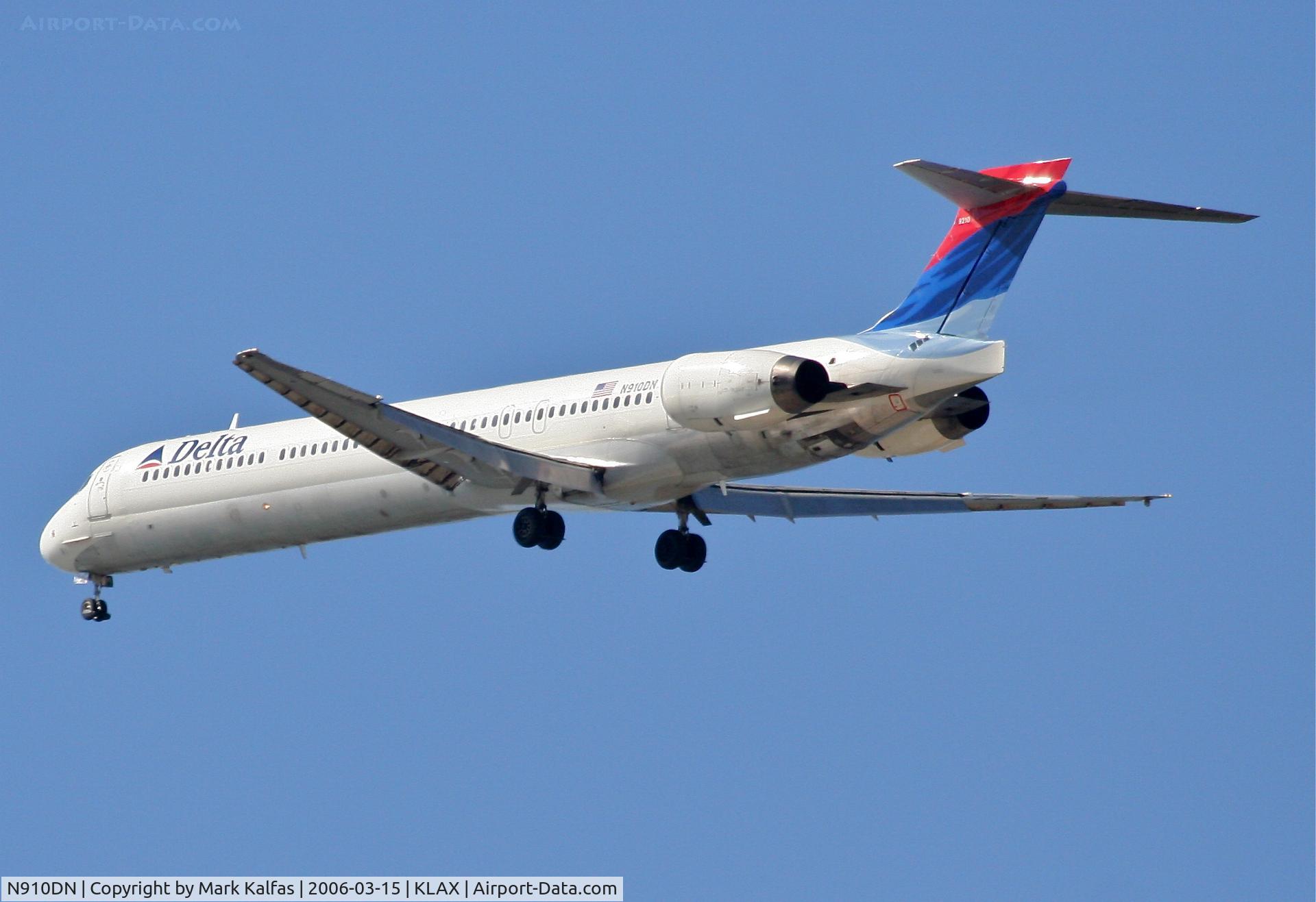 N910DN, 1995 McDonnell Douglas MD-90-30 C/N 53390, Delta Airlines MD-90-30 , missed approach 25L KLAX (gear issue?).