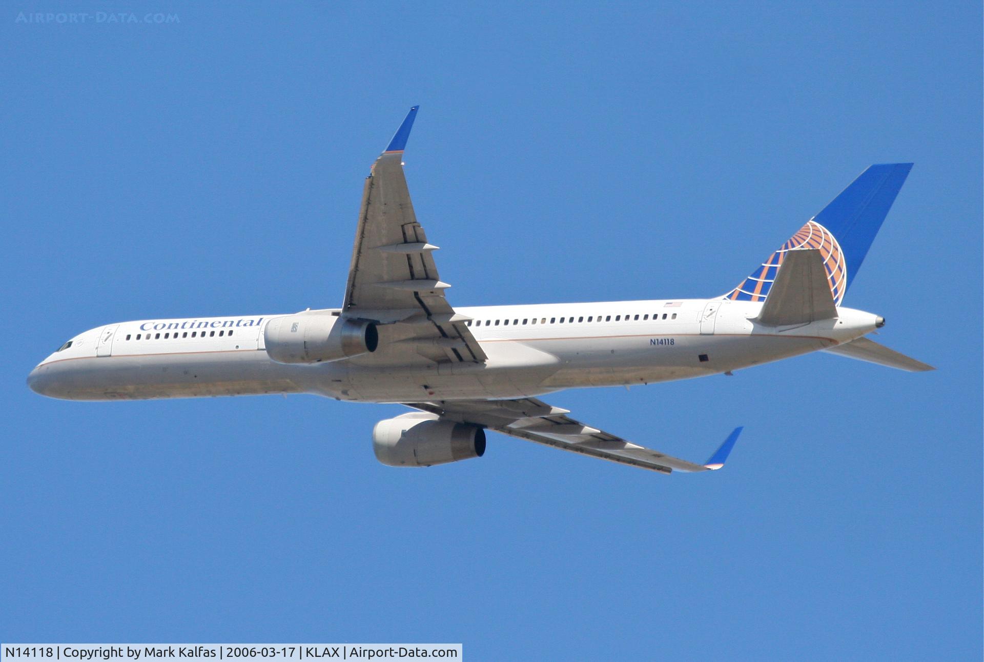 N14118, 1997 Boeing 757-224 C/N 27560, Continental 757-224, 25R departure KLAX.