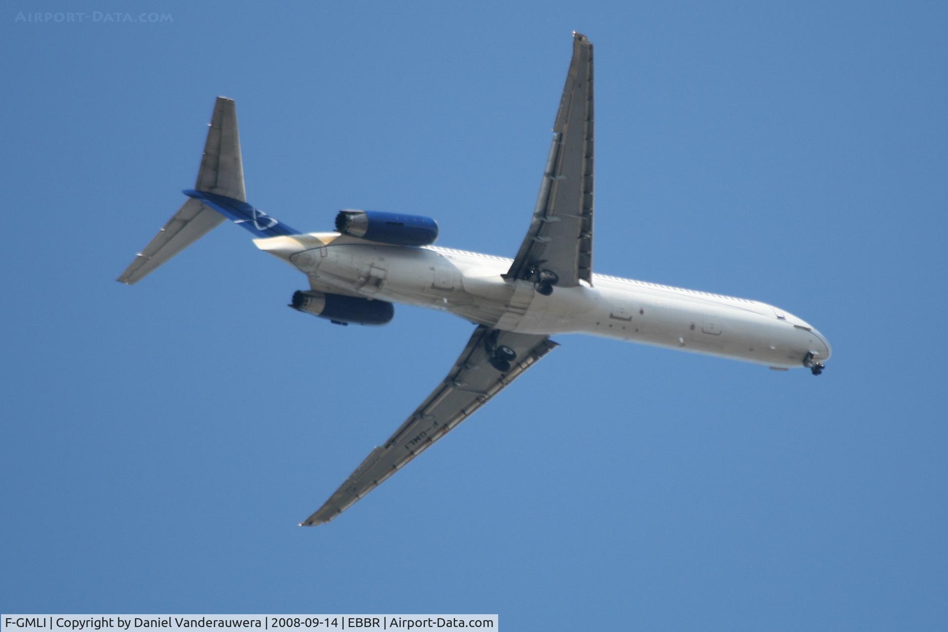 F-GMLI, 1991 McDonnell Douglas MD-83 (DC-9-83) C/N 53014, On approach to RWY 07L