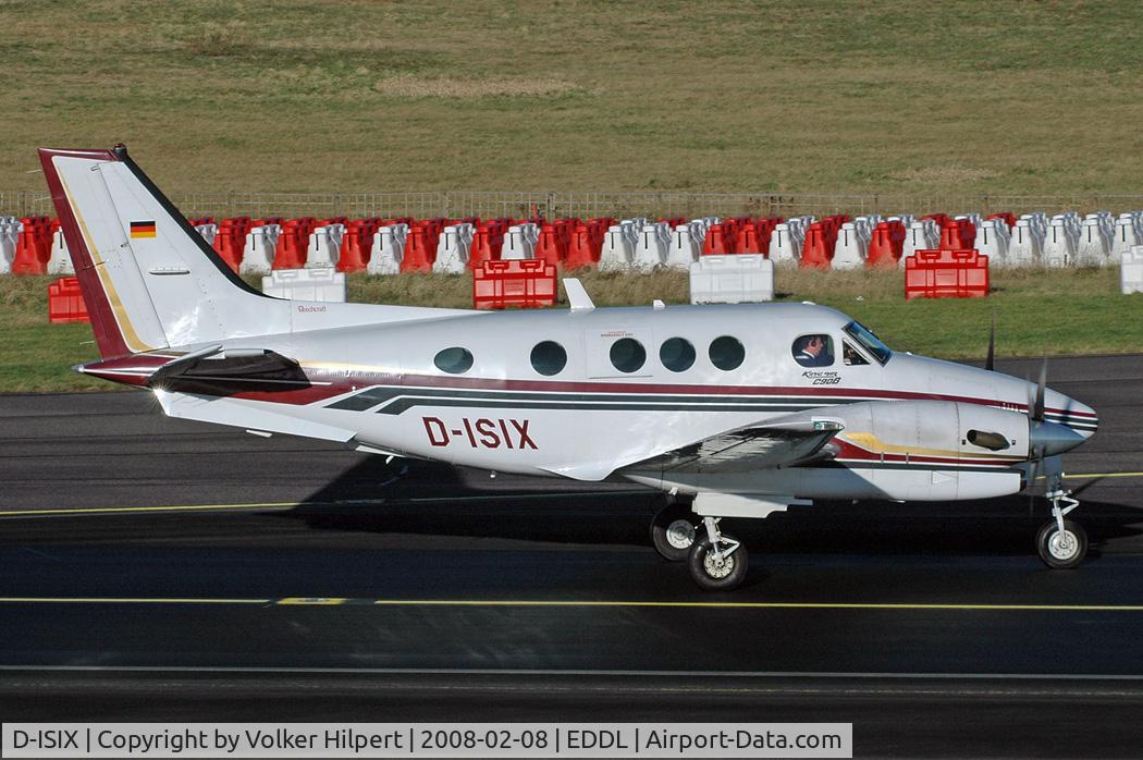 D-ISIX, Beech C90B King Air C/N LJ-1355, at dus