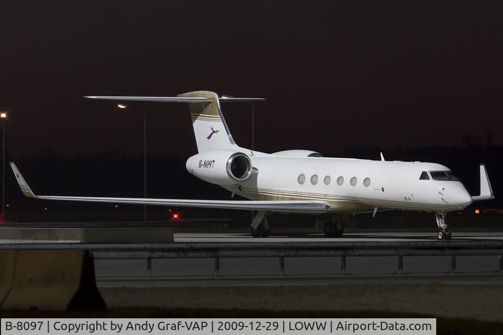 B-8097, 2000 Gulfstream Aerospace G-V C/N 613, Gulfstream 5