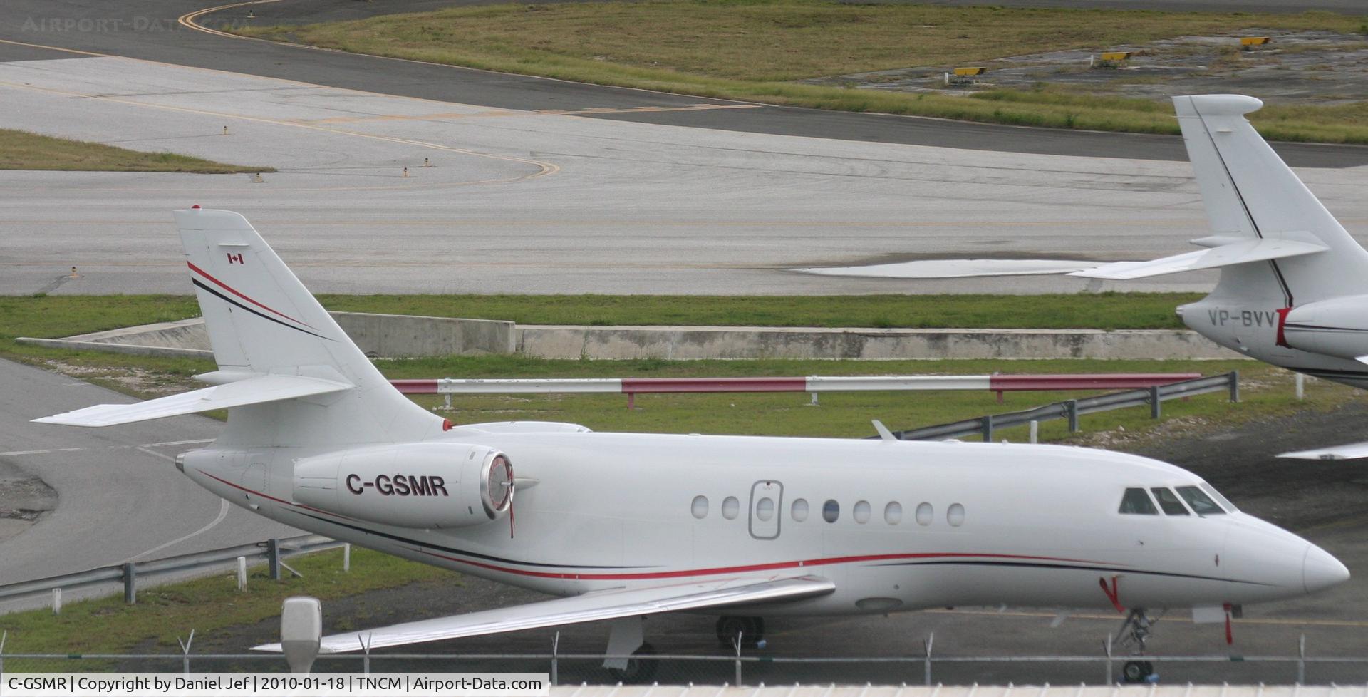 C-GSMR, 1999 Dassault Falcon 2000 C/N 88, C-GSMR park at the cargo ramp