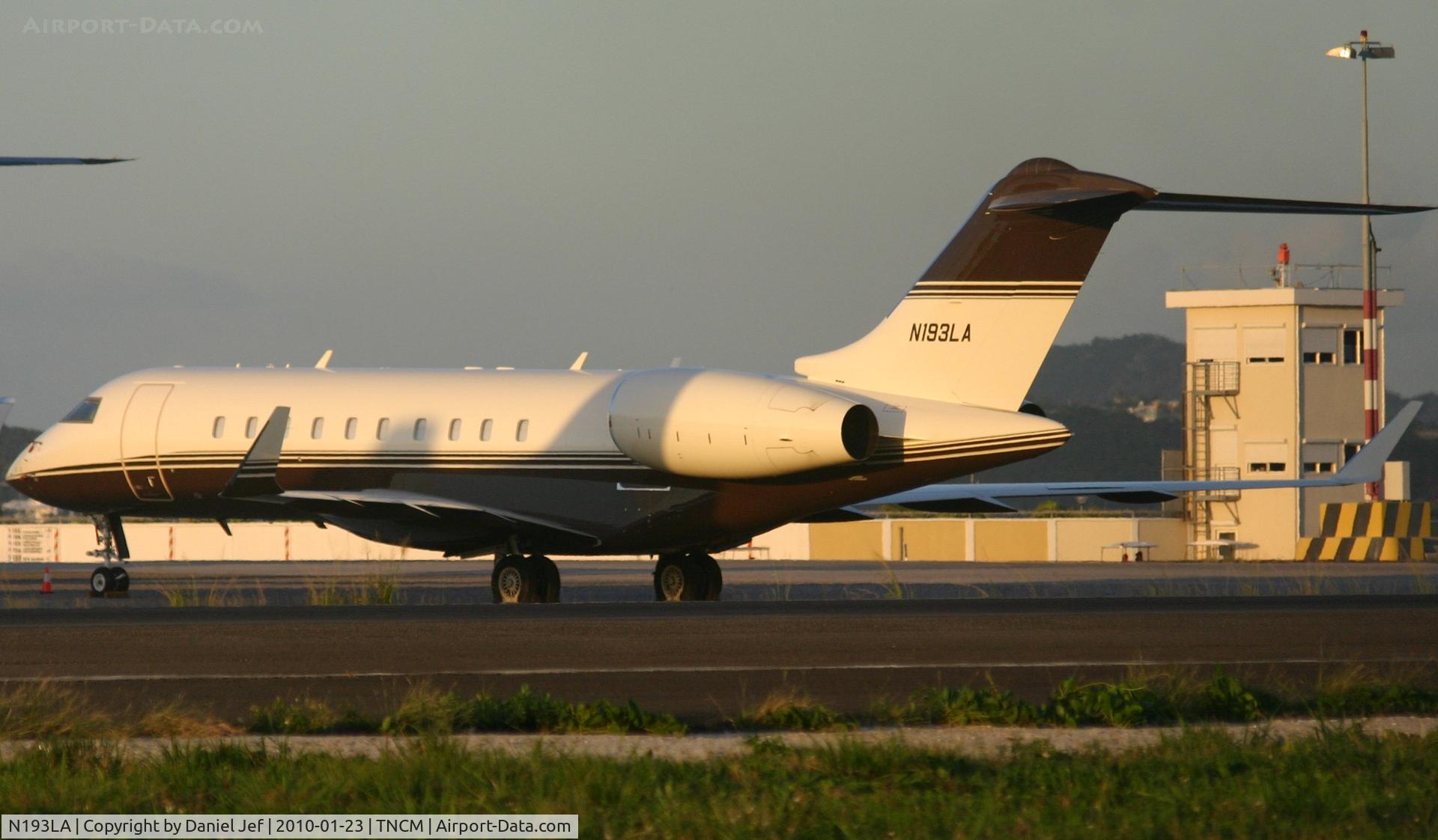 N193LA, 2007 Bombardier BD-700-1A11 Global 5000 C/N 9255, N193LA park on the main ramp