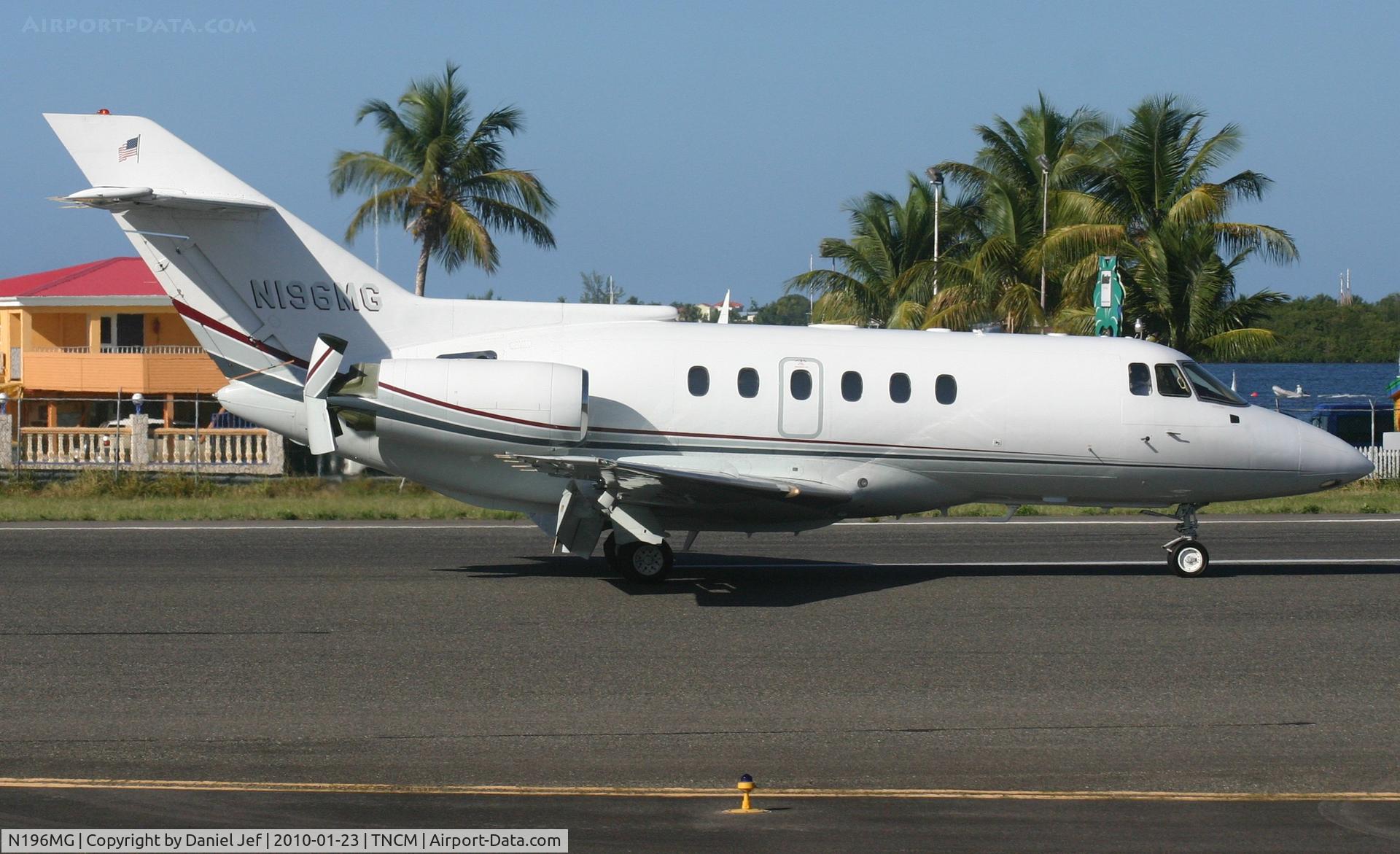 N196MG, British Aerospace BAe.125 Series 800A C/N 258081, N196MG just landed at TNCM