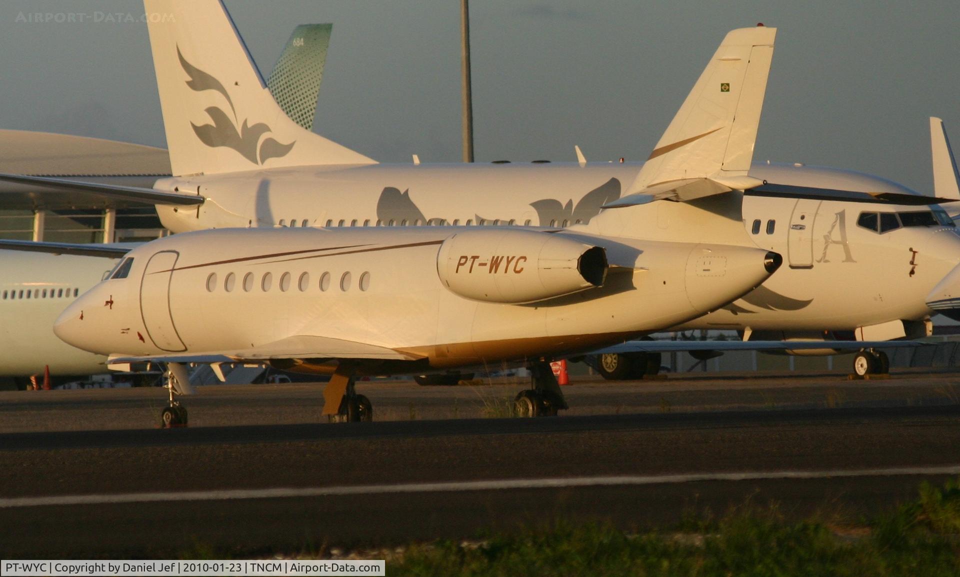 PT-WYC, 1998 Dassault Falcon 2000 C/N 059, PT-WYC park on the main ramp at TNCM