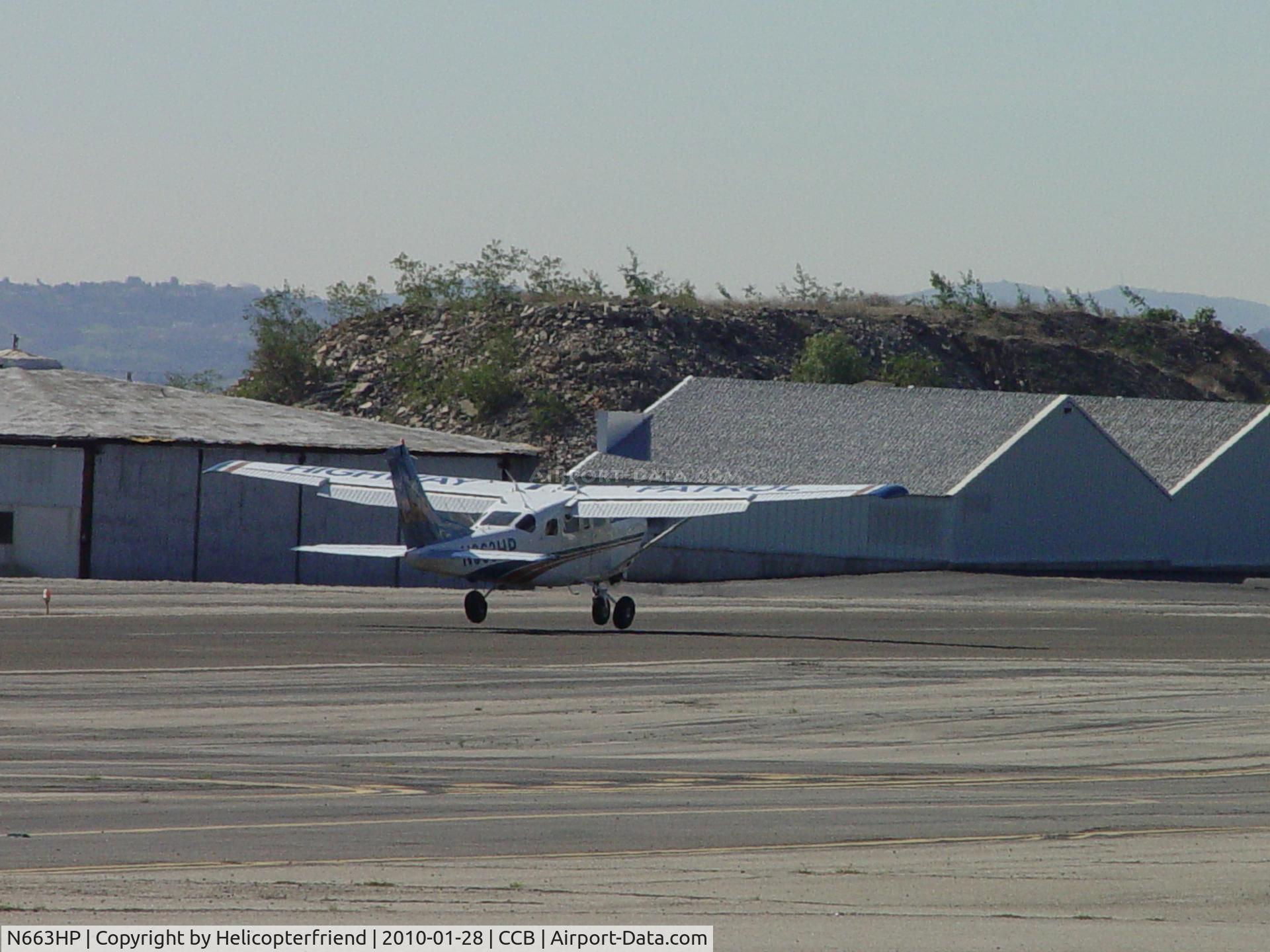 N663HP, 2000 Cessna T206H Turbo Stationair C/N T20608212, Lifting off westbound