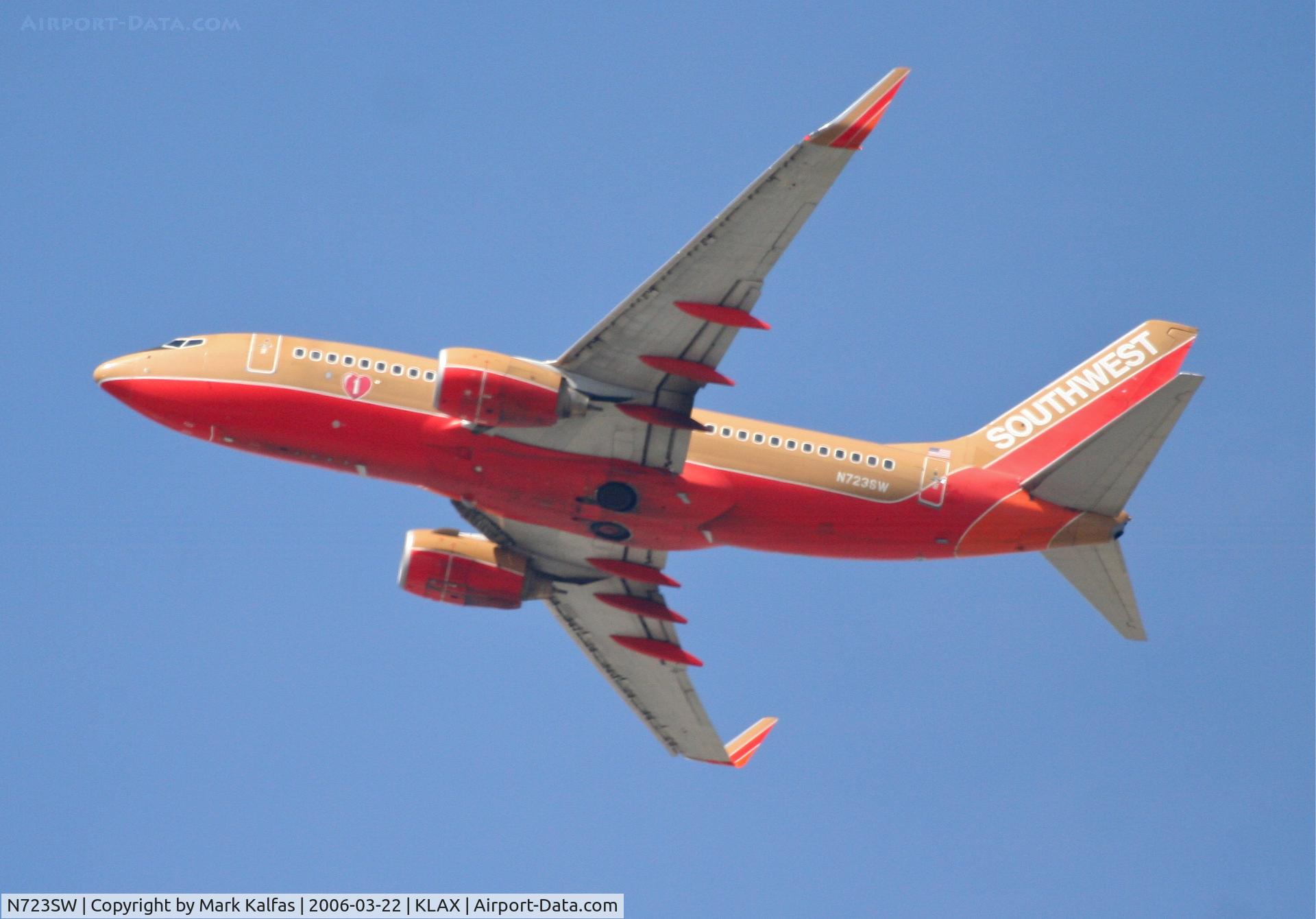 N723SW, 1999 Boeing 737-7H4 C/N 27855, Southwest Boeing 737-3H4, 25R departure KLAX.