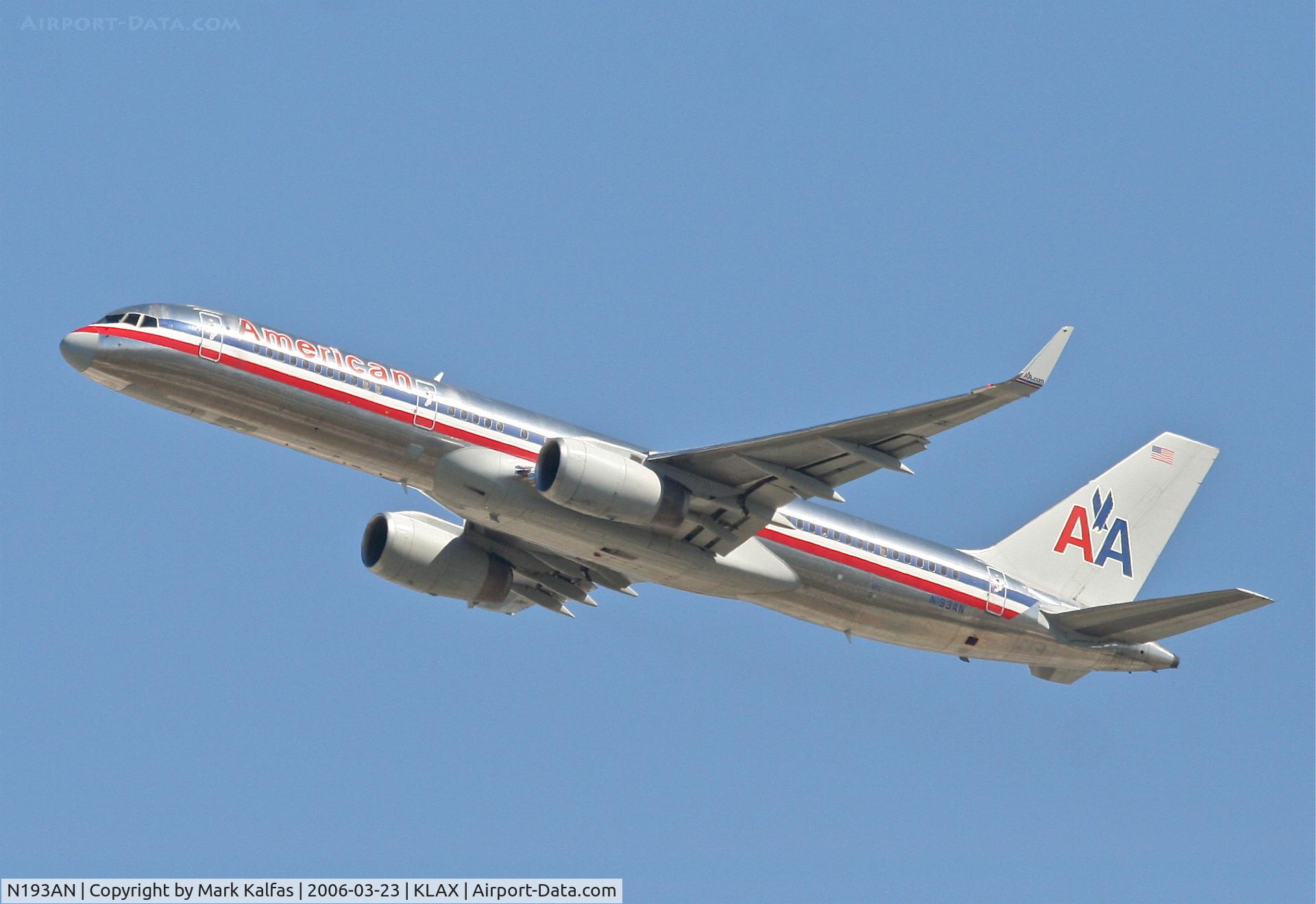 N193AN, 2001 Boeing 757-223 C/N 32387, American Airlines Boeing 757-223, 25R departure KLAX.