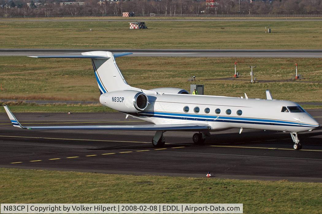 N83CP, 2001 Gulfstream Aerospace G-V C/N 635, at dus