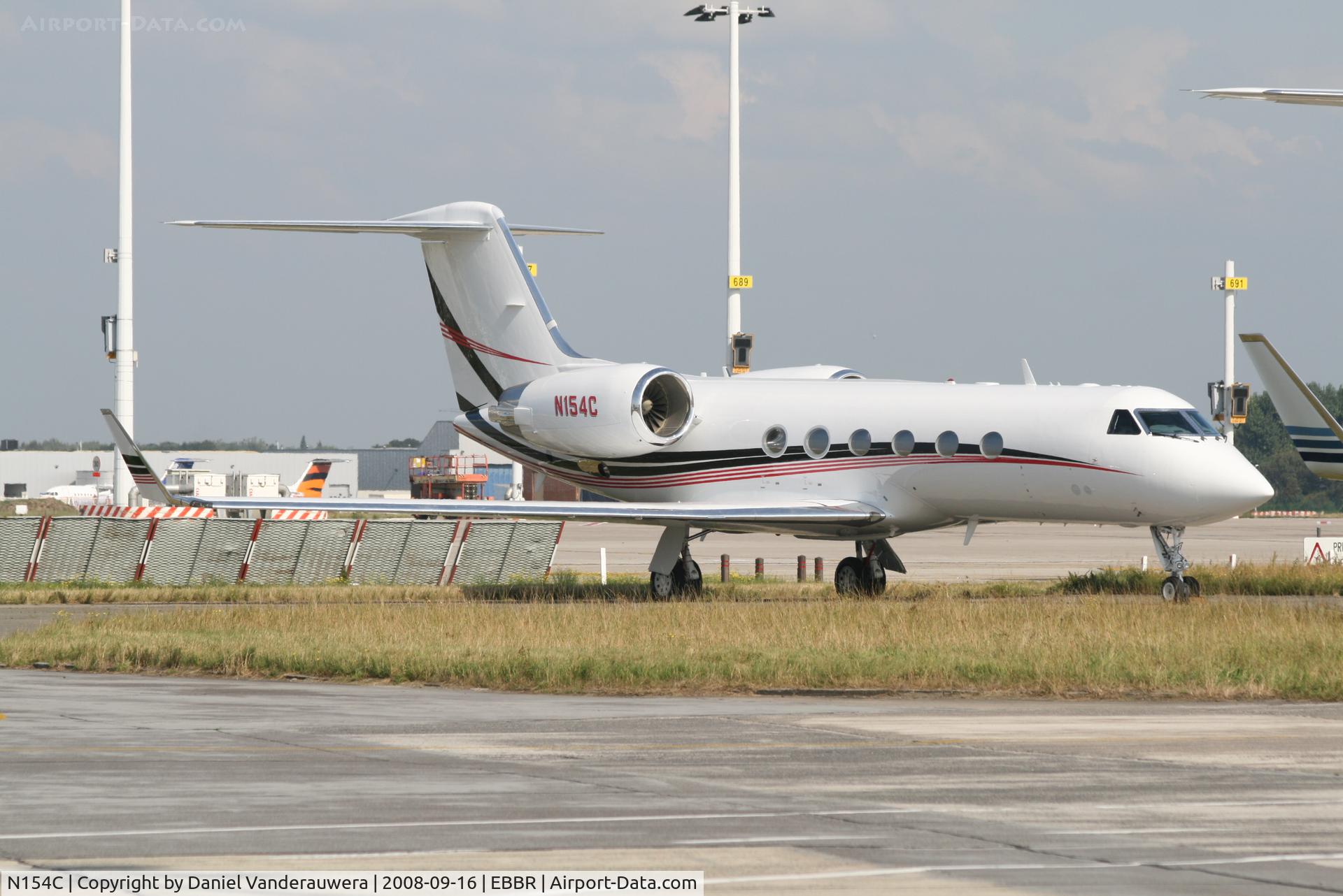N154C, 2002 Gulfstream Aerospace G-IV SP C/N 1493, Parked on G.A. apron