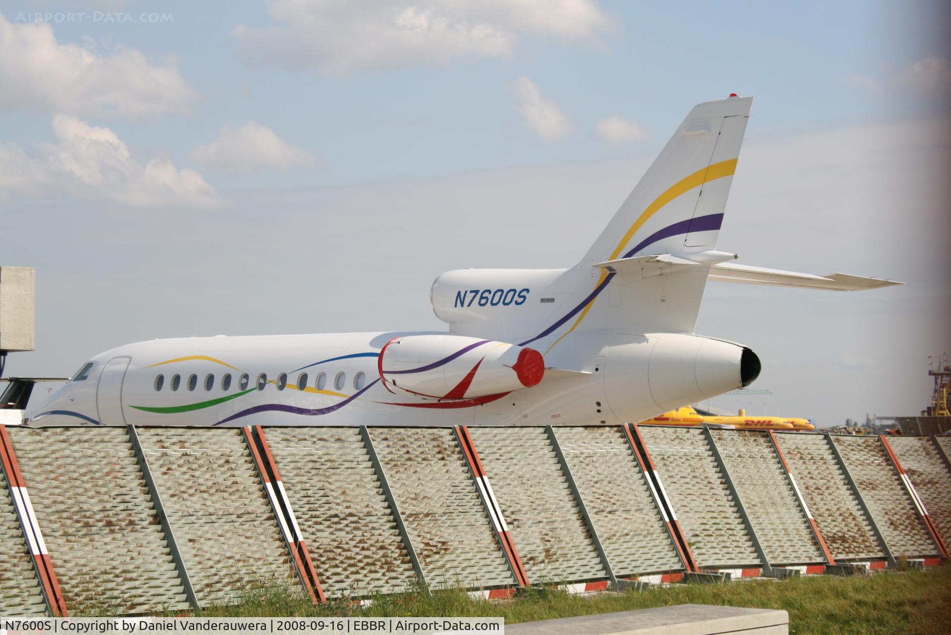 N7600S, 2006 Dassault Falcon 900EX C/N 173, Parked on G.A. apron