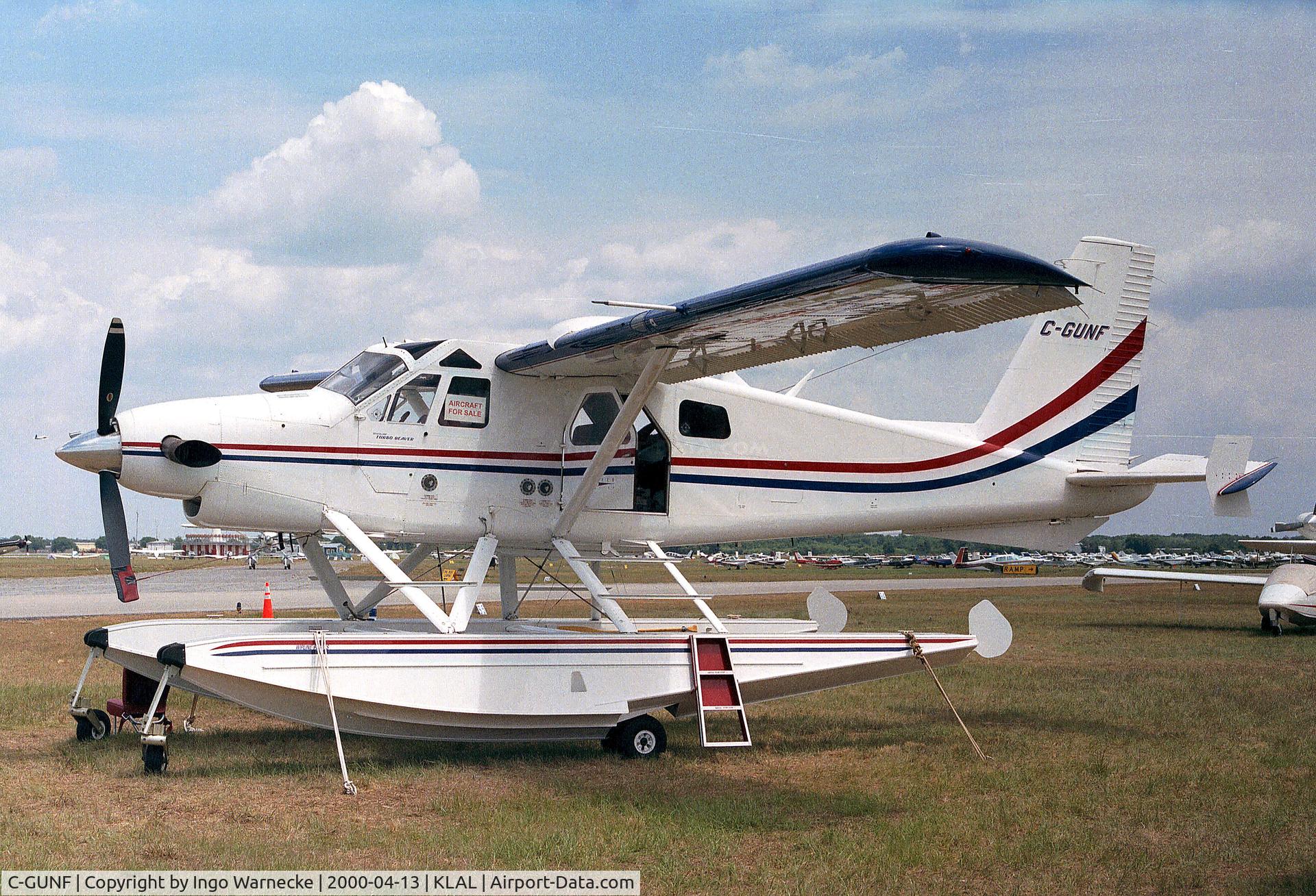 C-GUNF, 1967 De Havilland Canada DHC-2 Turbo Beaver Mk.3 C/N 1685TB53, De Havilland Canada DHC-2 Mk3 Turbo Beaver on amphibious floats at Sun 'n Fun 2000, Lakeland FL