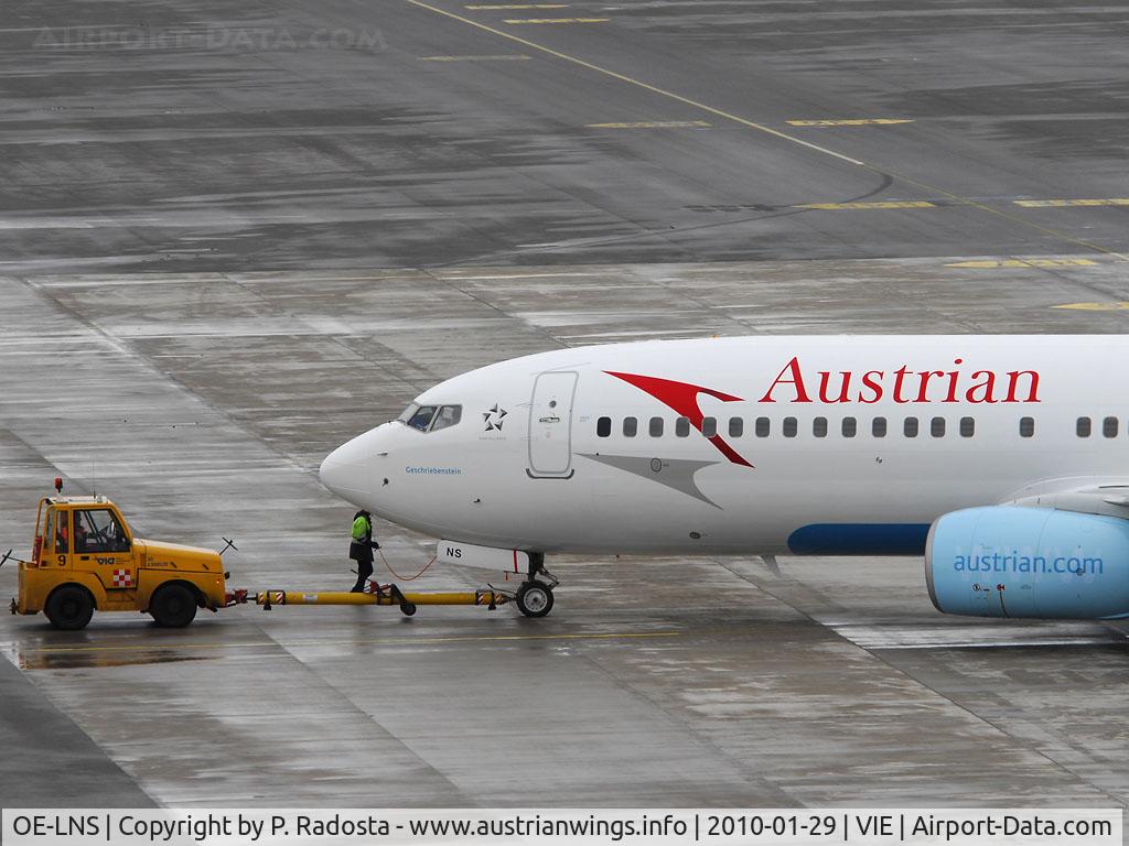 OE-LNS, 2005 Boeing 737-8Z9 C/N 34262, First 737-800 in Austrian Airlines colors