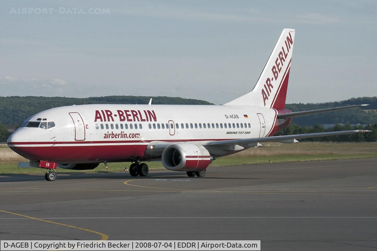 D-AGEB, 1989 Boeing 737-35B C/N 23971, taxying to the the stand