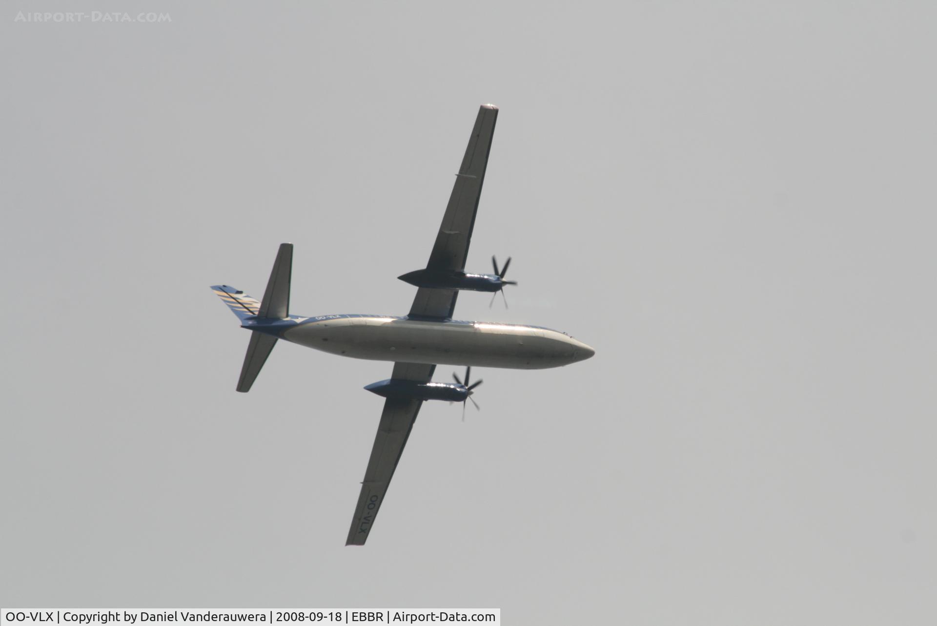 OO-VLX, 1990 Fokker 50 C/N 20177, On approach to RWY 07L