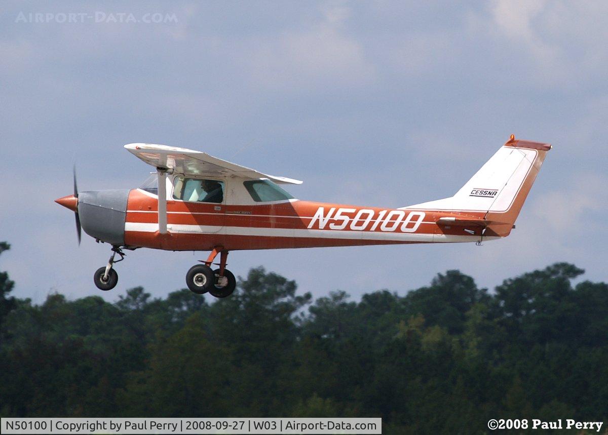 N50100, 1968 Cessna 150H C/N 15069062, Getting airborne as the fly in winds down