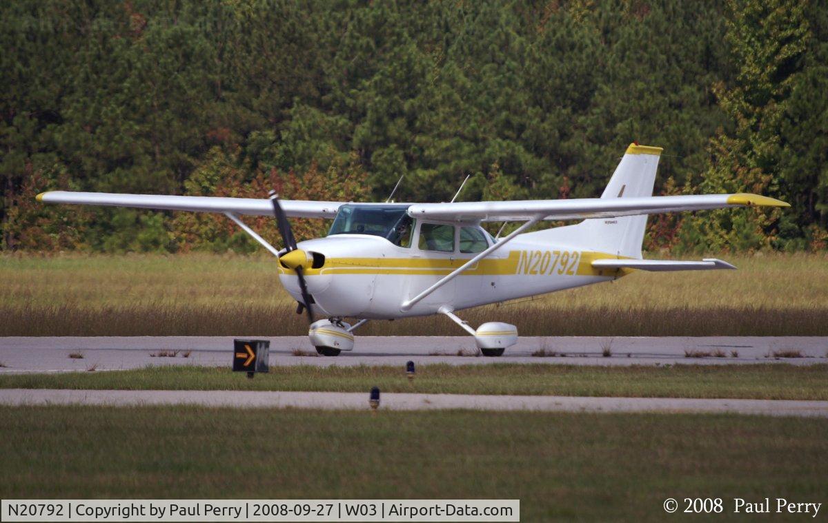 N20792, 1974 Cessna 172M C/N 17263838, Taxiing in