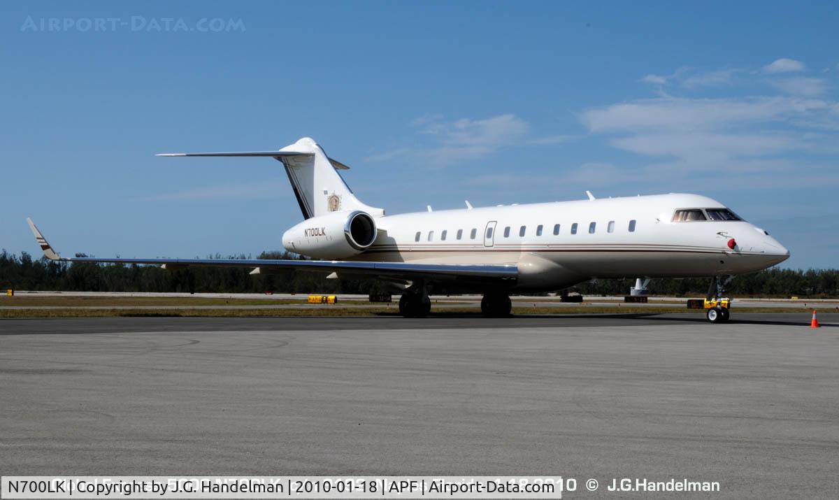N700LK, 2006 Bombardier BD-700-1A10 Global 5000 C/N 9192, at Naples Florida