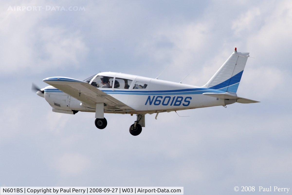 N601BS, 1970 Piper PA-28R-200 Cherokee Arrow C/N 28R-35798, Getting clean