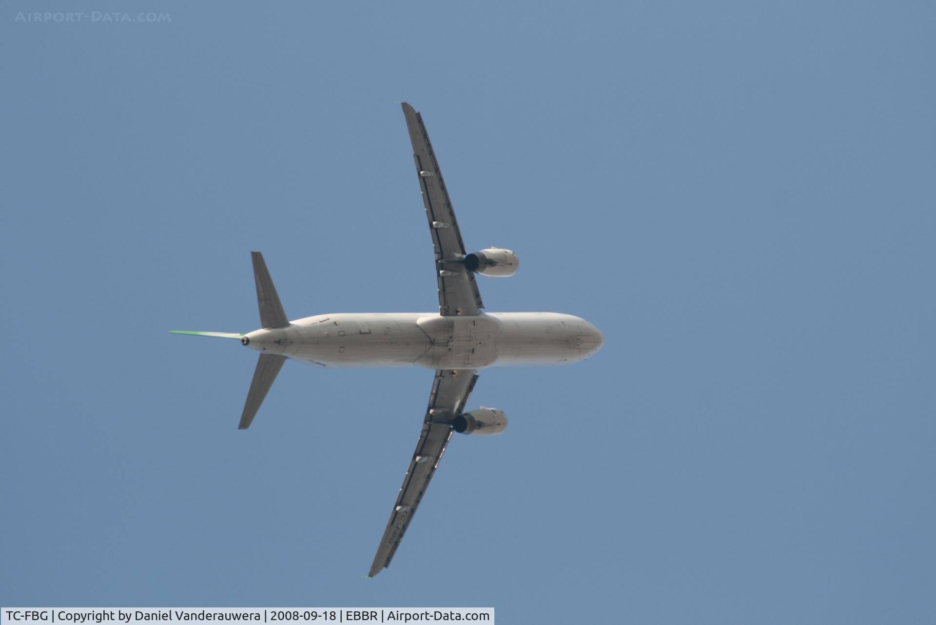 TC-FBG, 1998 Airbus A321-131 C/N 771, On approach to RWY 07L