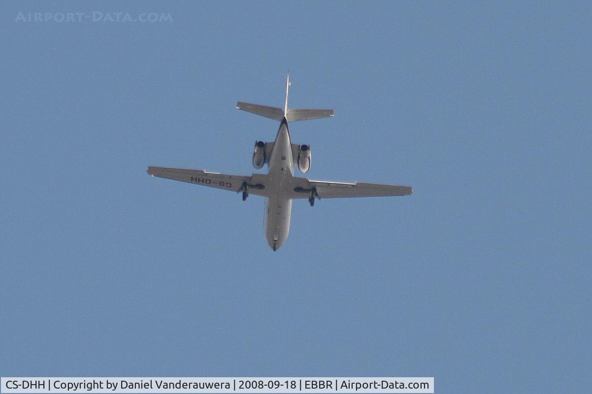 CS-DHH, 2002 Cessna 550 Citation Bravo C/N 550-1043, On approach to RWY 07L