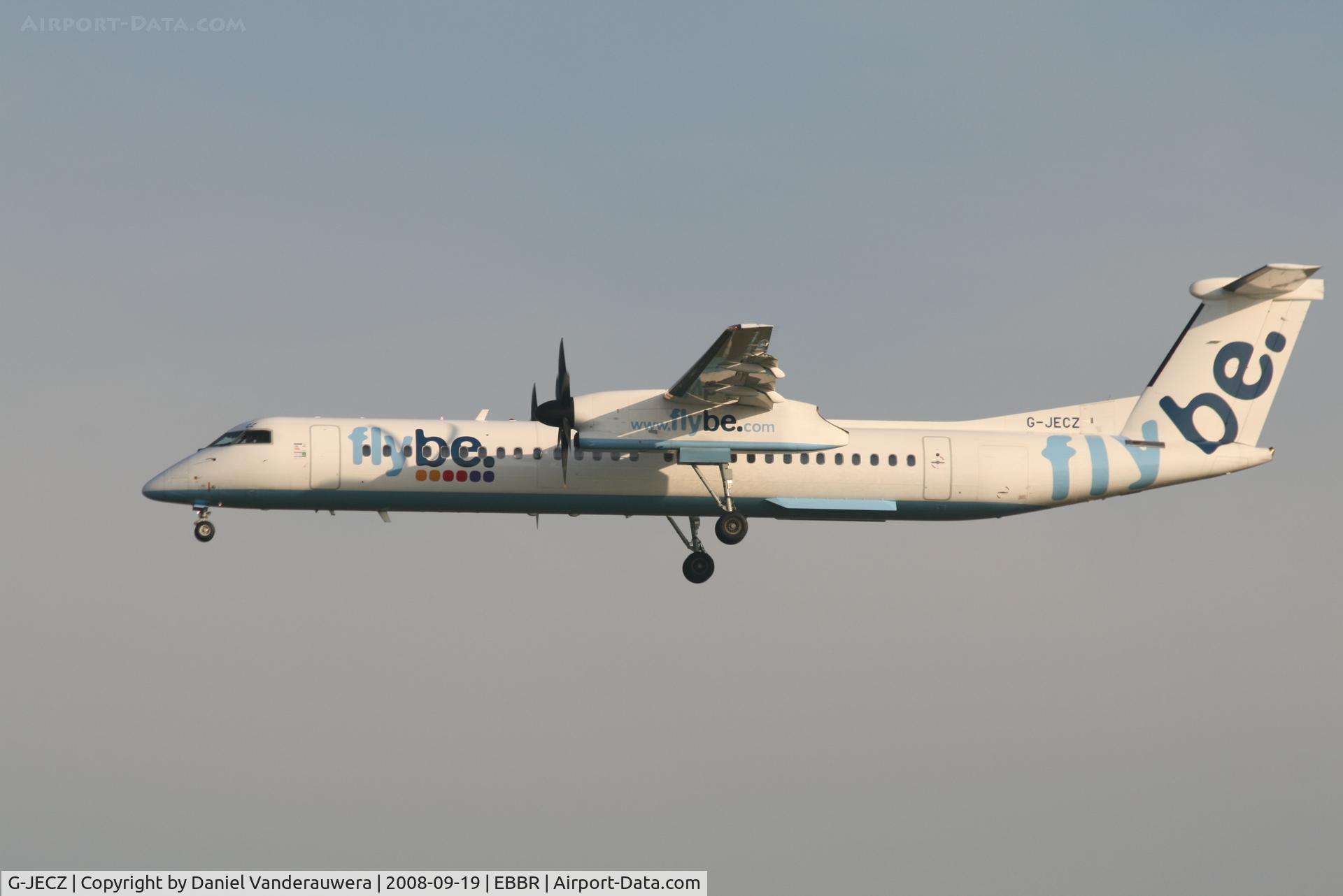 G-JECZ, 2007 De Havilland Canada DHC-8-402Q Dash 8 C/N 4179, Arrival of flight BE7181 to RWY 25L