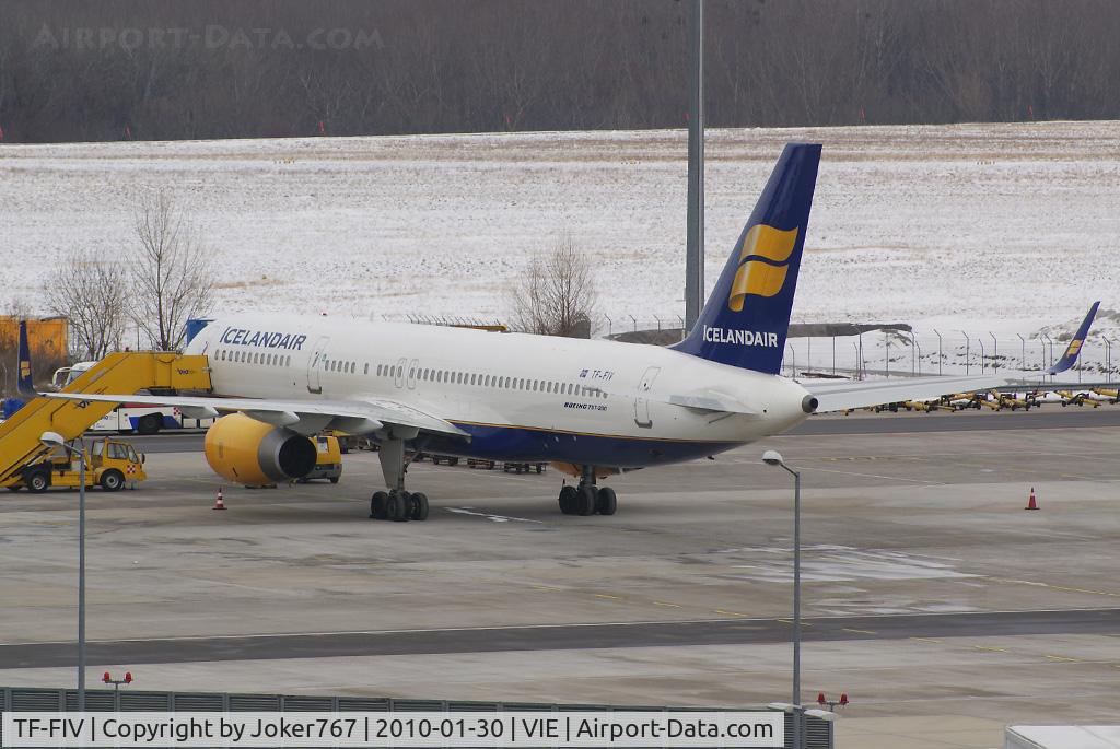 TF-FIV, 2001 Boeing 757-208 C/N 30424, Icelandair Boeing 757-208(WL)