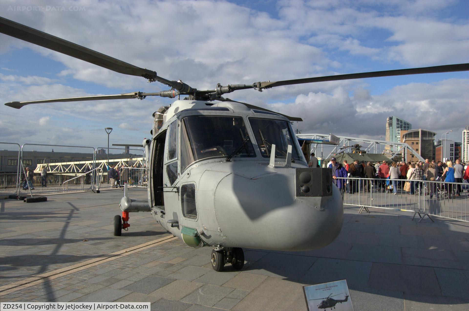 ZD254, 1982 Westland Lynx HAS.3S C/N 259, Westland Lynx at Liverpool for Navy celebrations