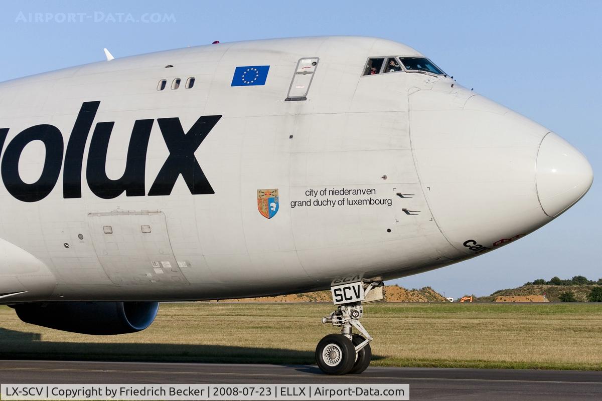 LX-SCV, 2001 Boeing 747-4R7F/SCD C/N 29733, taxying to the active