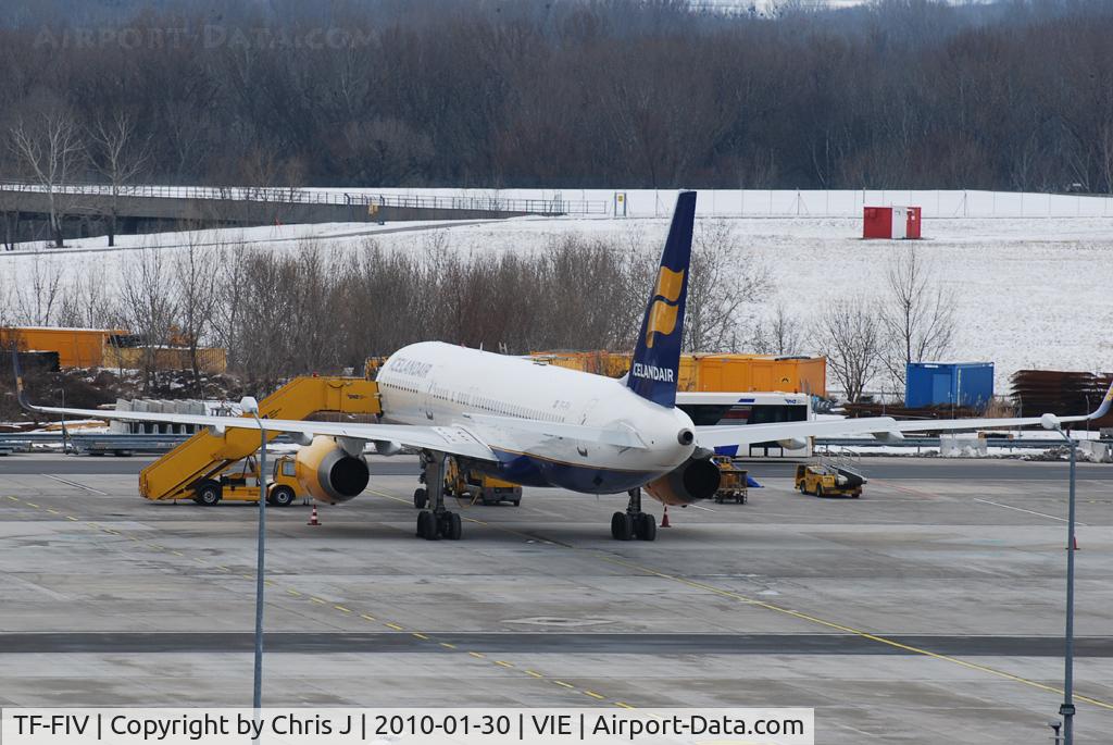 TF-FIV, 2001 Boeing 757-208 C/N 30424, Icelandair Boeing 757-208