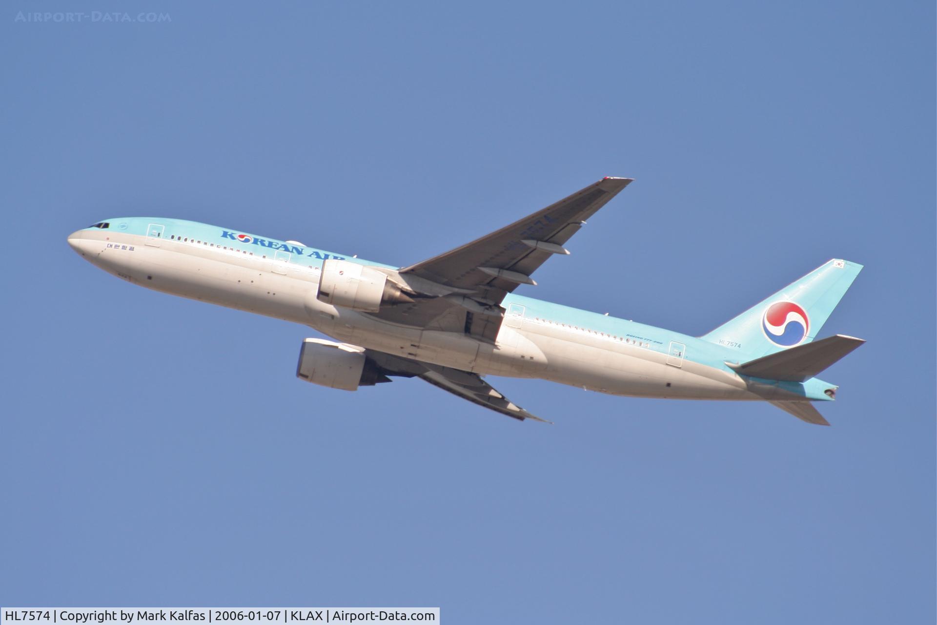 HL7574, 2000 Boeing 777-2B5/ER C/N 28444, Korean Airlines Boeing 777-2B5 (ER), 25R departure KLAX.