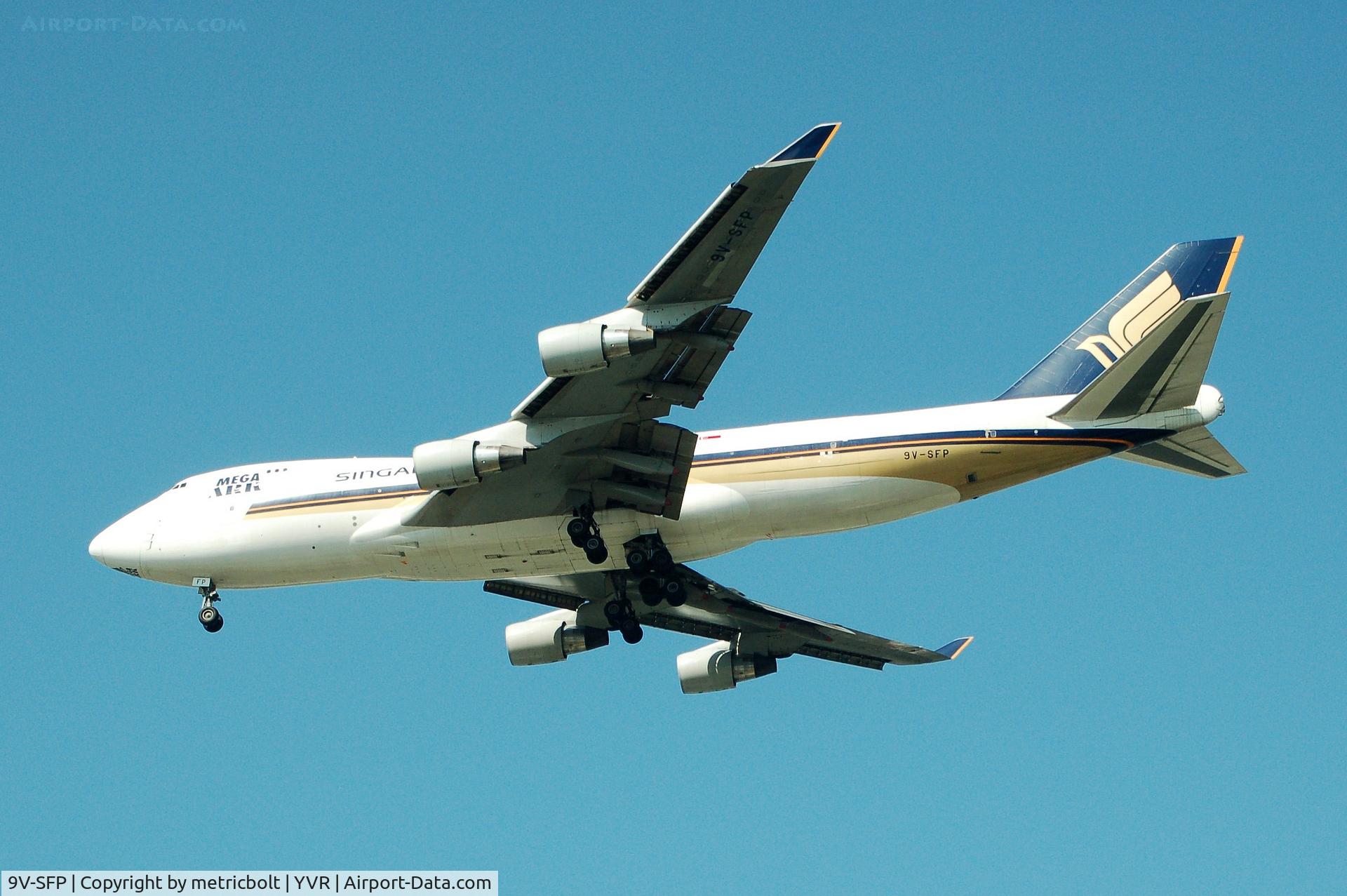 9V-SFP, 2005 Boeing 747-412F/SCD C/N 32902, Landing at YVR